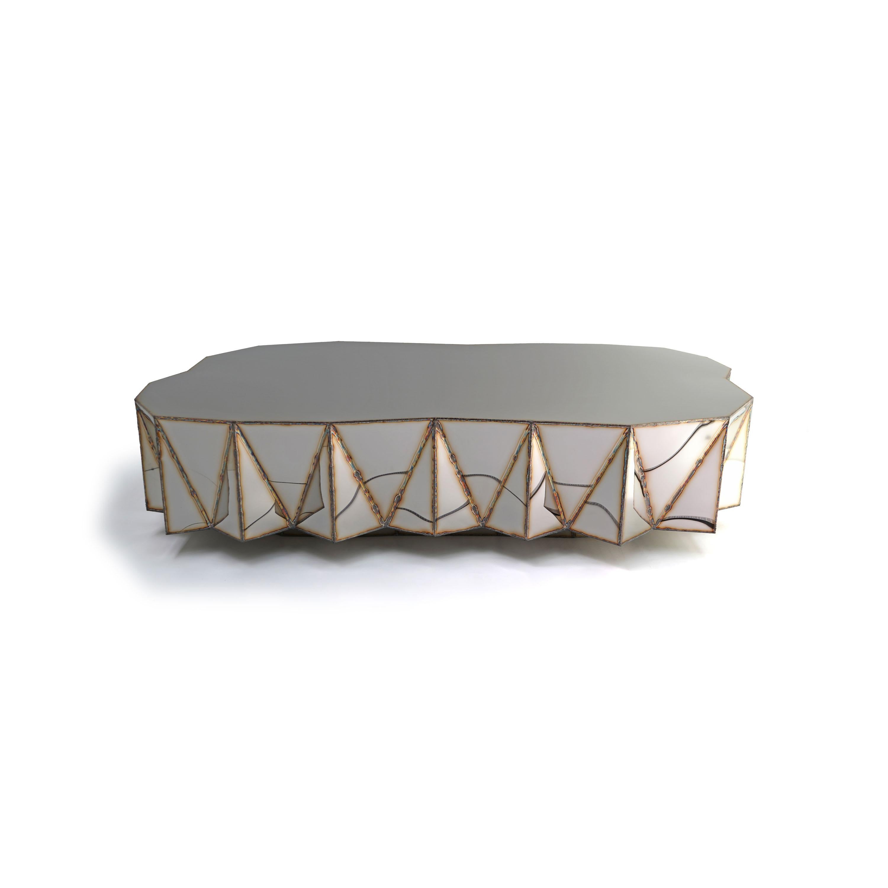 Mesa Jagged Edge Genius Loci de acero inoxidable pulido espejo de Julian Mayor Siglo XXI y contemporáneo en venta