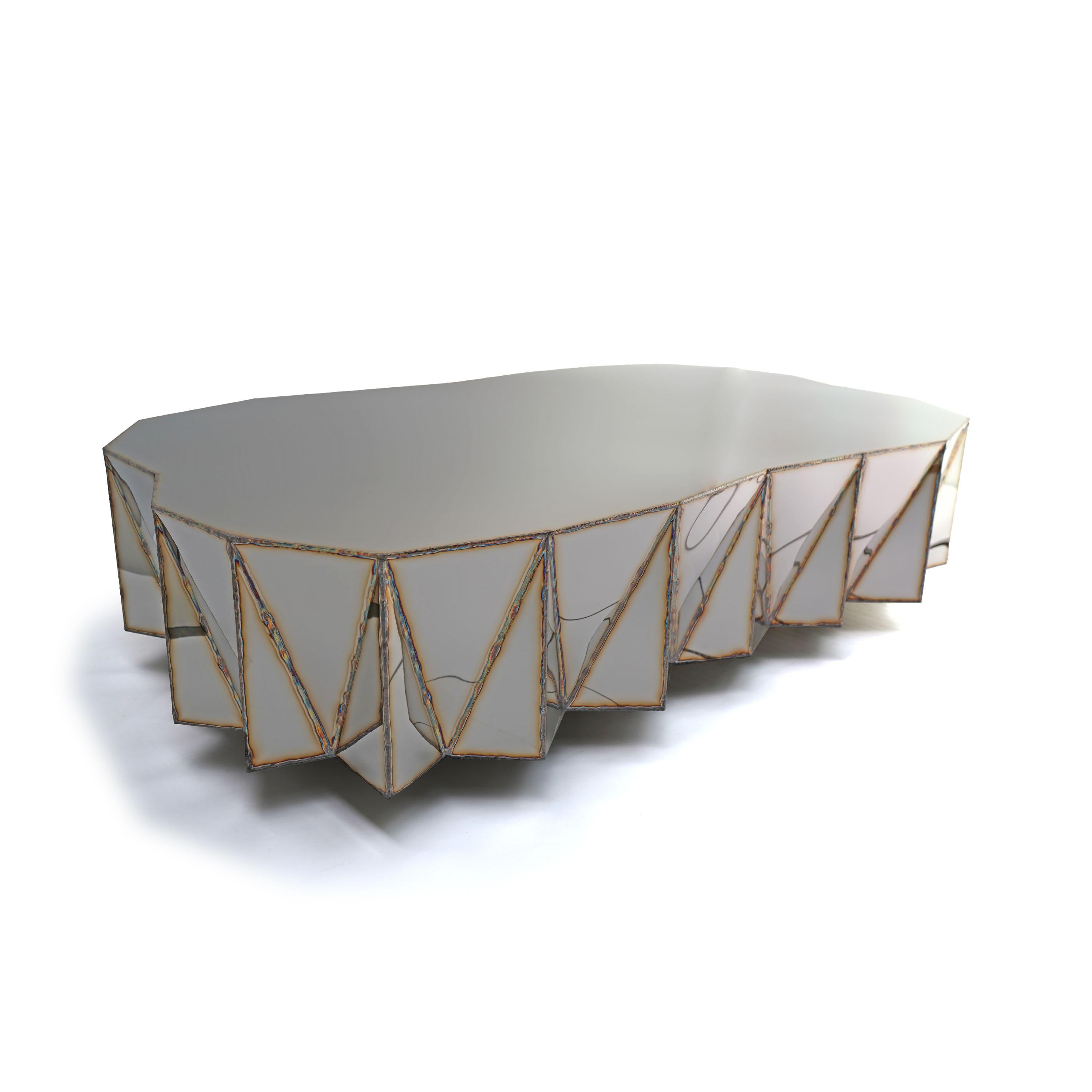 Mesa Jagged Edge Genius Loci de acero inoxidable pulido espejo de Julian Mayor en venta 1