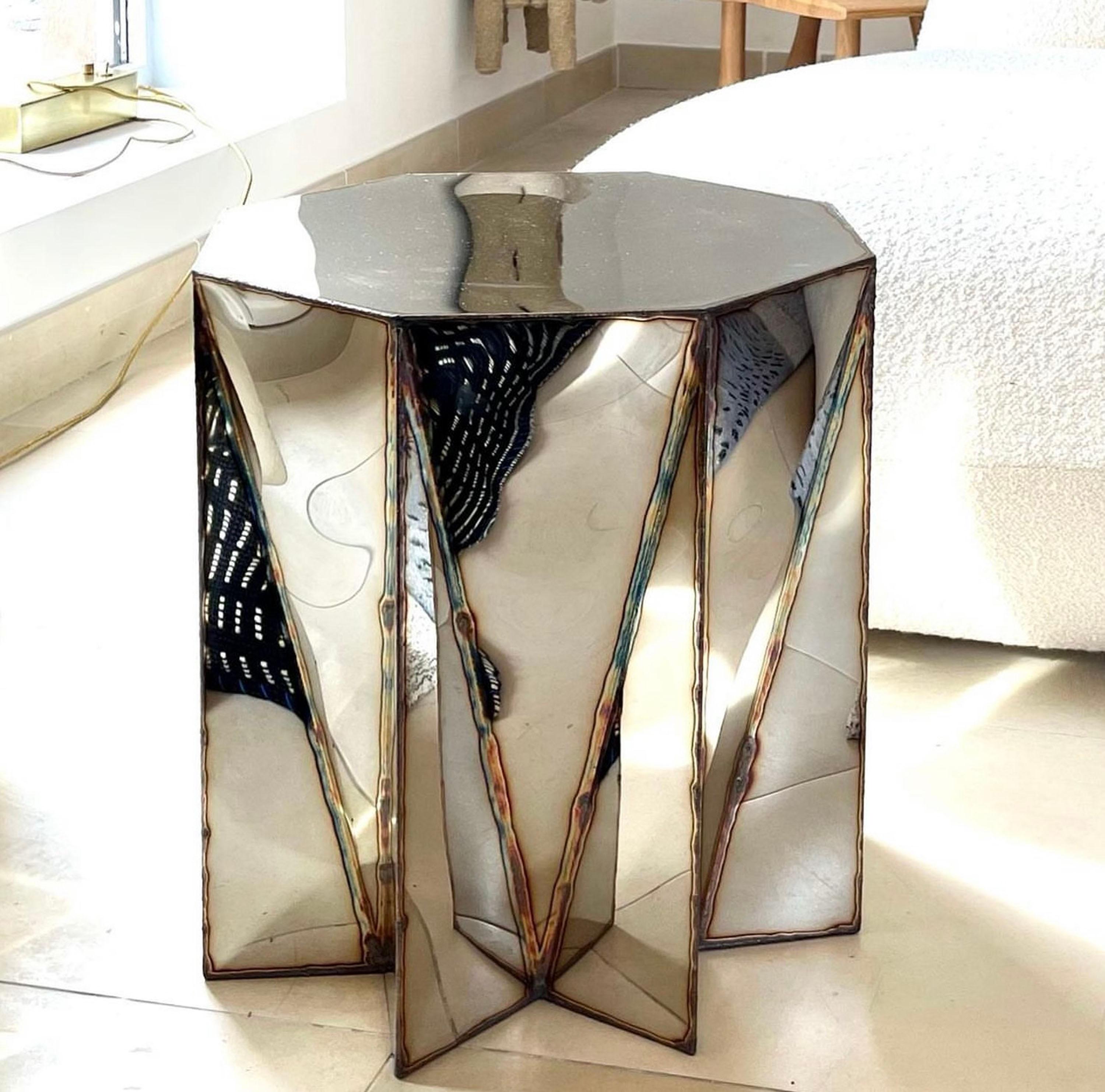Taburete Jagged Edge de acero inoxidable pulido a espejo de Julian Mayor Posmoderno en venta