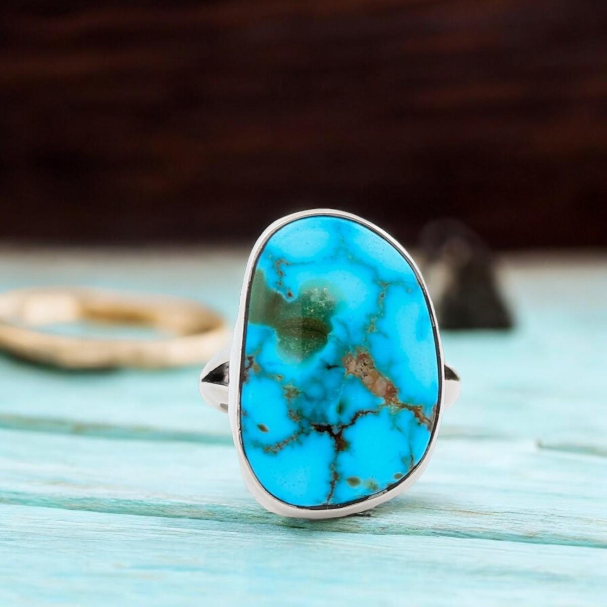 Artisan Jagged Stone Bluff  Sterling Silver & Bright Blue Kingman Turquoise Ring