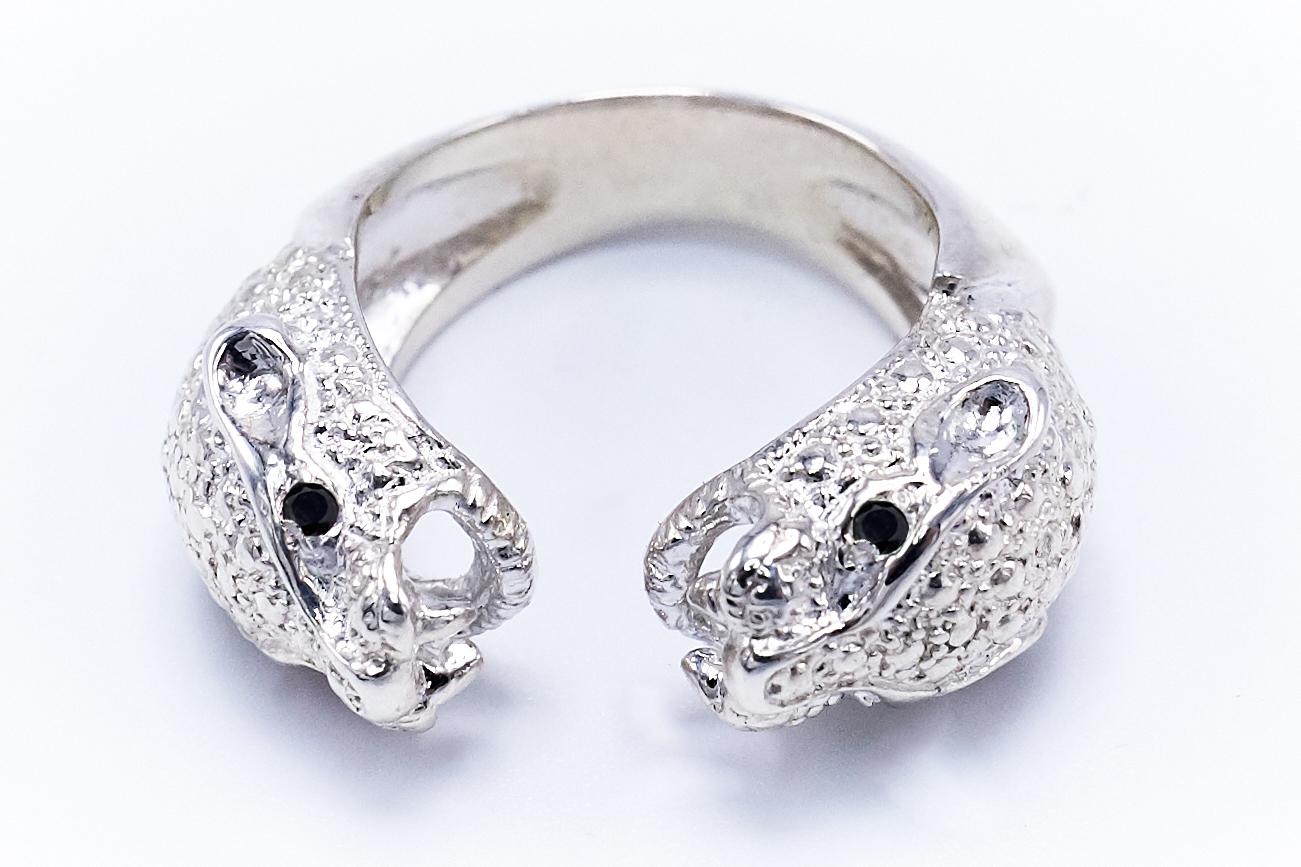 Bague Jaguar à double tête de cocktail en argent sterling et diamant noir J Dauphin Unisexe en vente