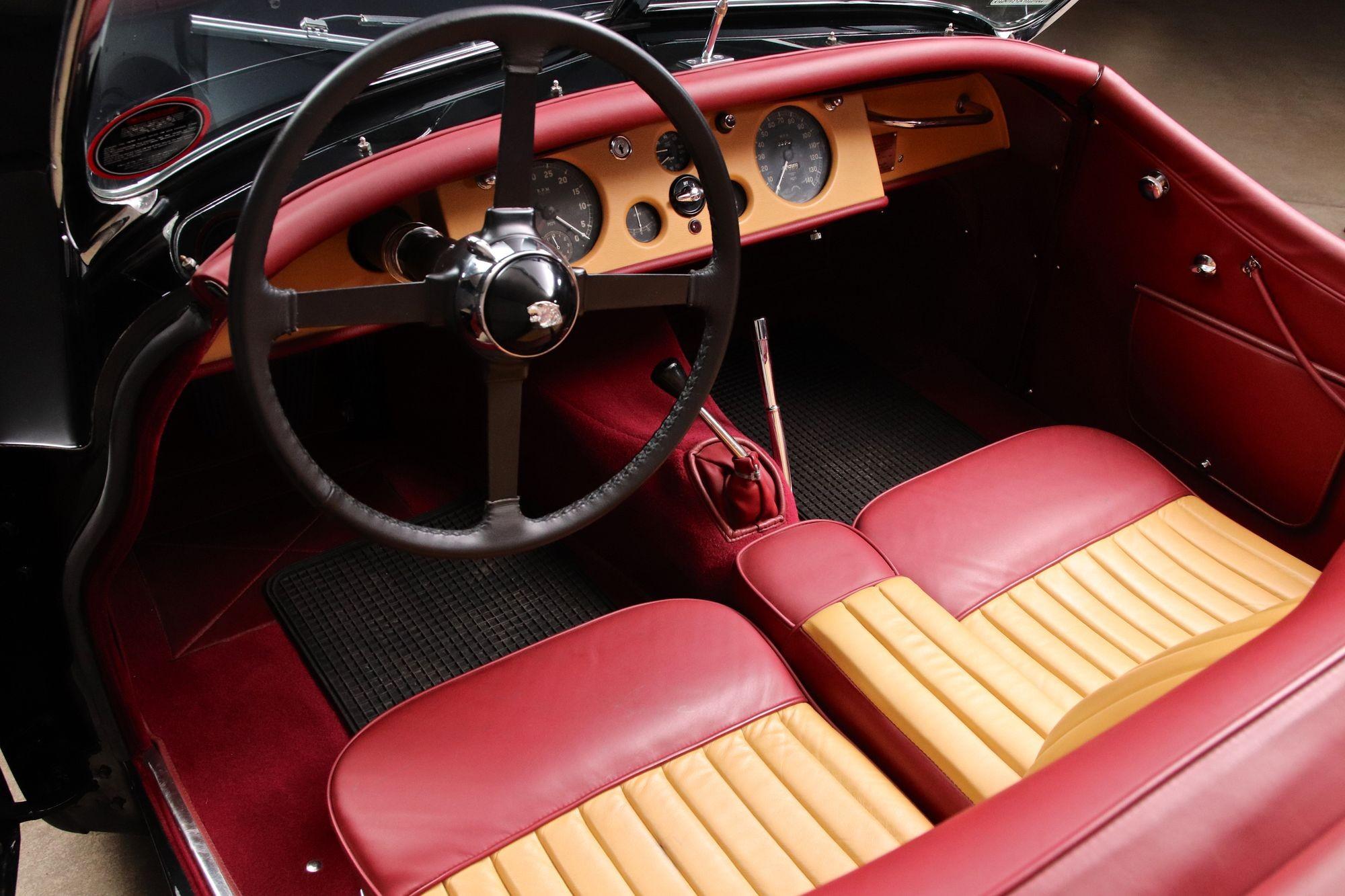 Jaguar XK 120 Roadster 1950, collection rare, état A+, avec op. expert en vente 5