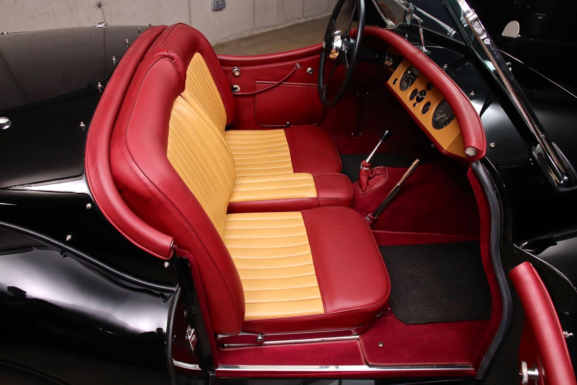 Jaguar XK 120 Roadster 1950, collection rare, état A+, avec op. expert en vente 7