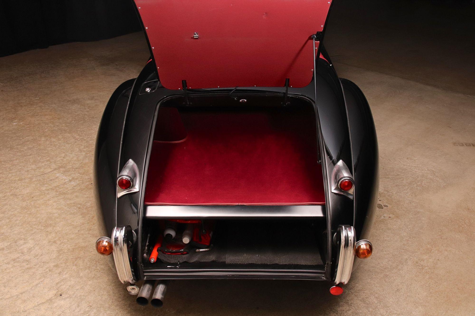 Laqué Jaguar XK 120 Roadster 1950, collection rare, état A+, avec op. expert en vente