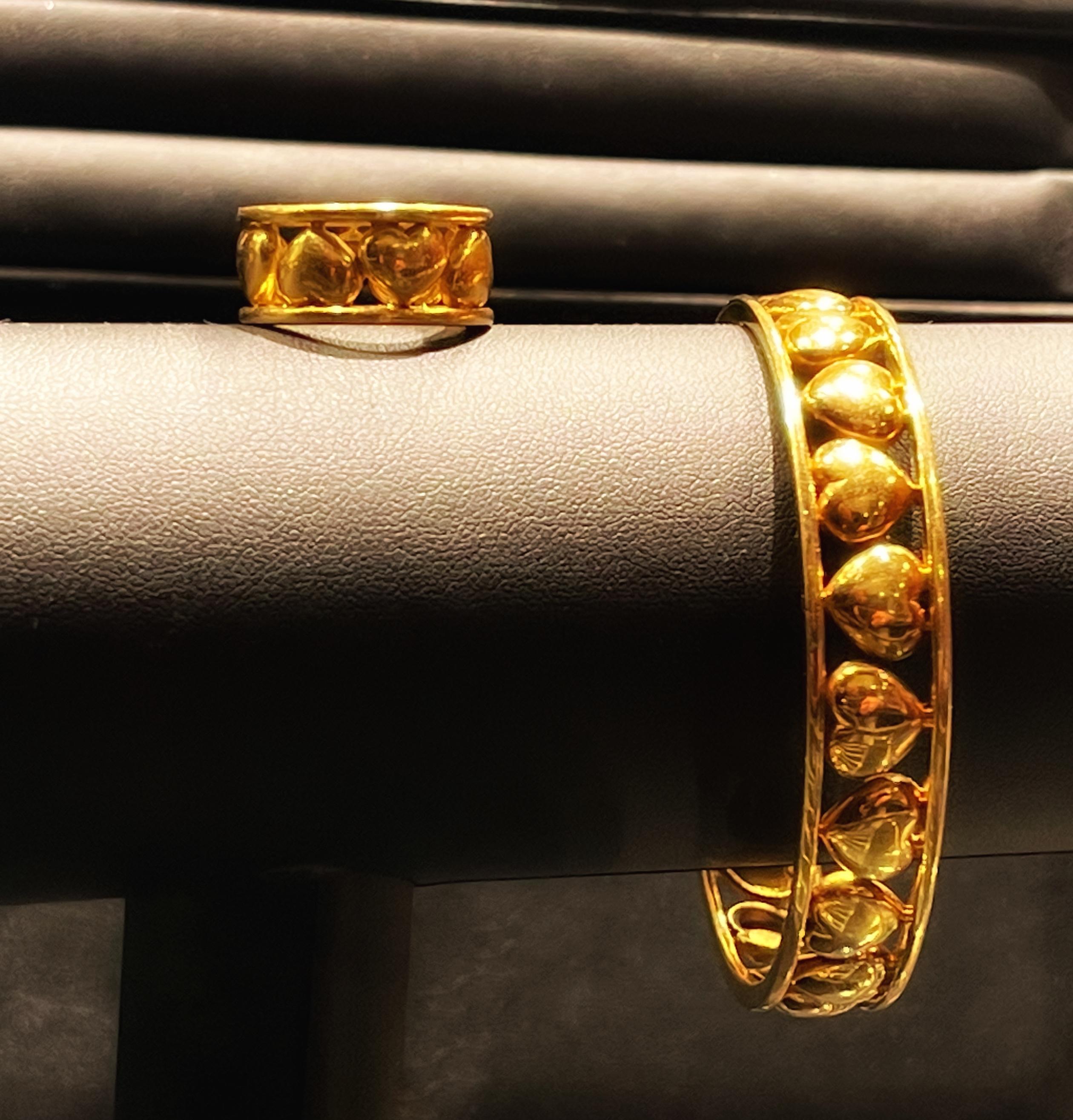 Jahan Geneve Set Bracelet Ring 18 Karat Yellow Gold For Sale 4