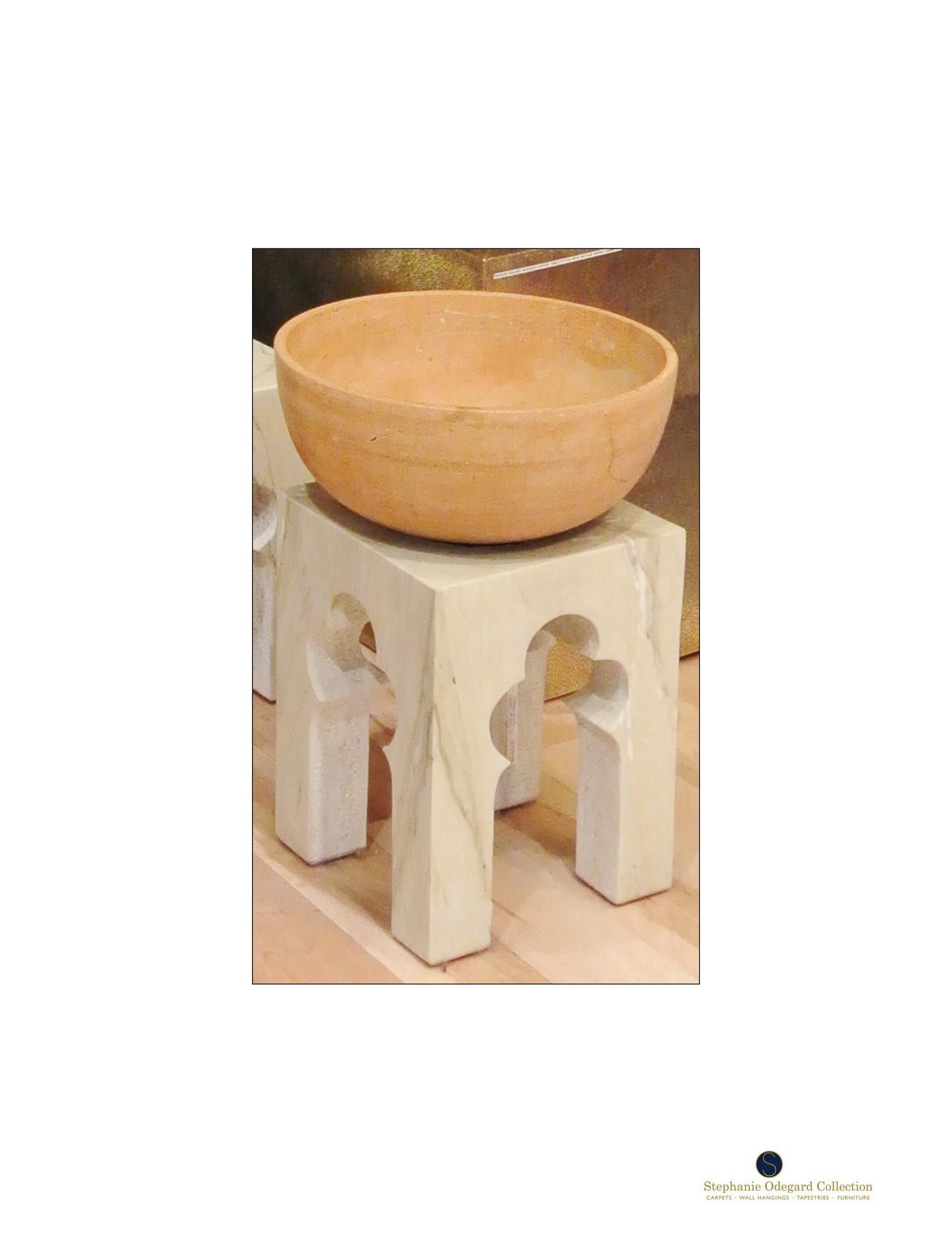 Jahangir Side Table in Katni Marble by Paul Mathieu for Stephanie Odegard In New Condition For Sale In New York, NY