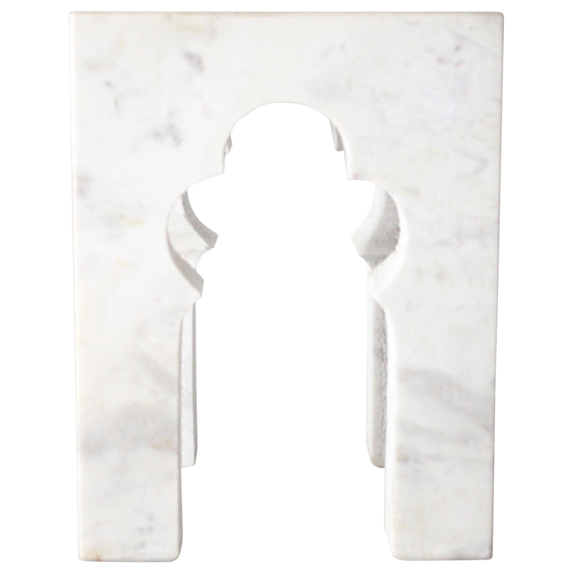 Table d'appoint Jahangir en marbre blanc par Paul Mathieu pour Stephanie Odegard