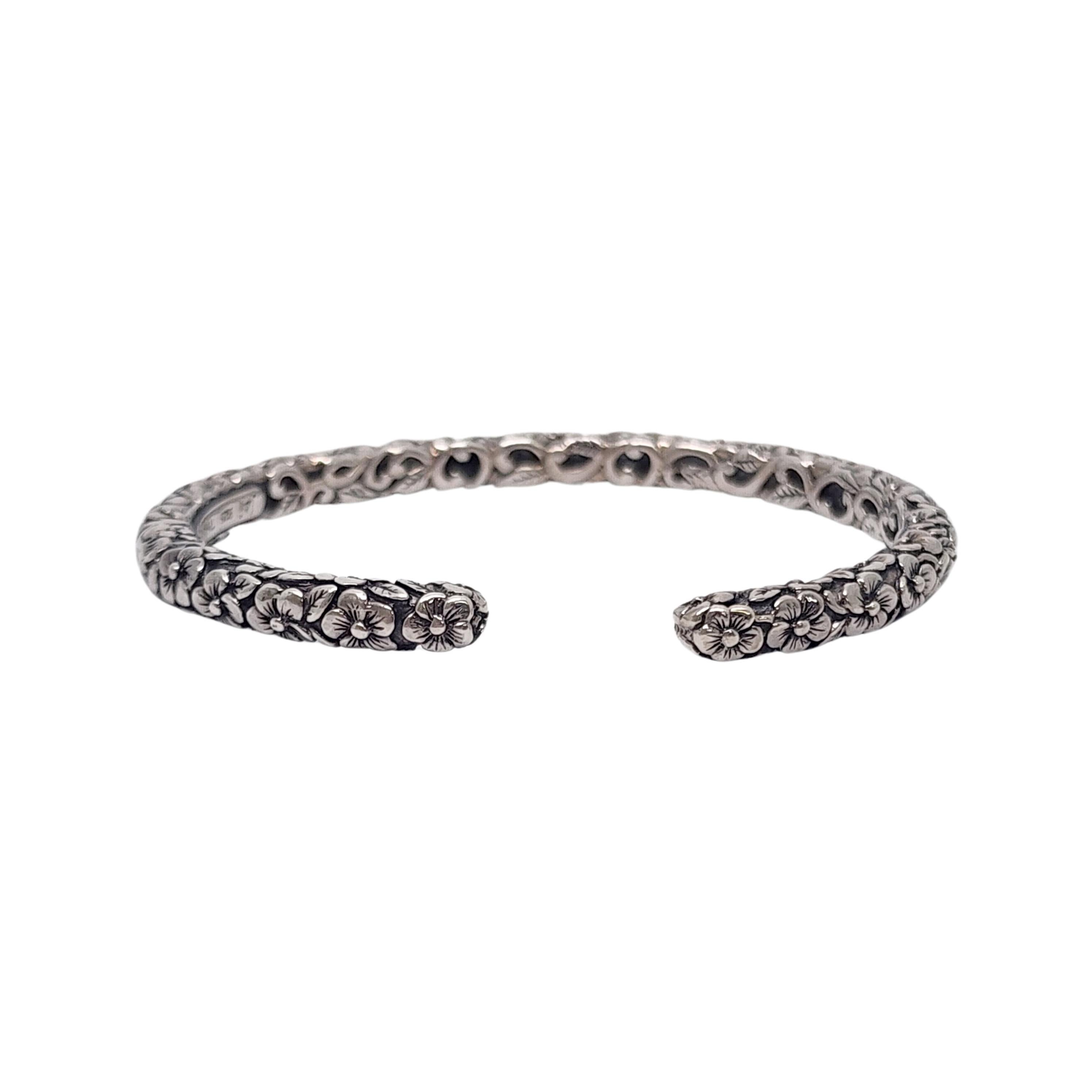 JAI John Hardy Sterling Silver Forget Me Not Flower Hinged Cuff Bracelet 17256 In Good Condition In Washington Depot, CT
