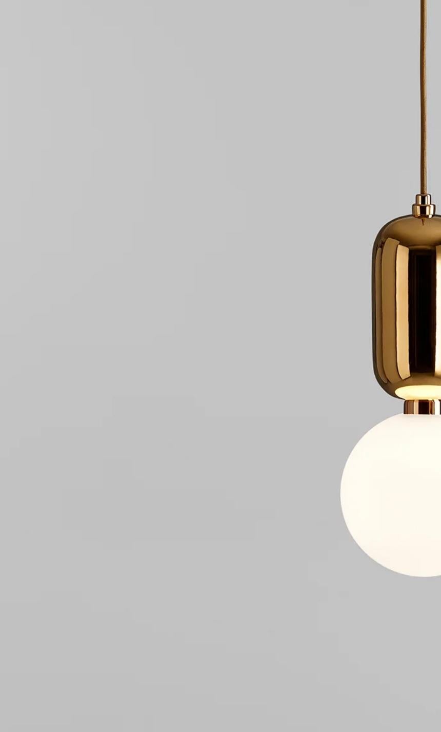 Lampe à suspension T PE dorée Jaime Hayon Aballs pour Parachilna en vente 1
