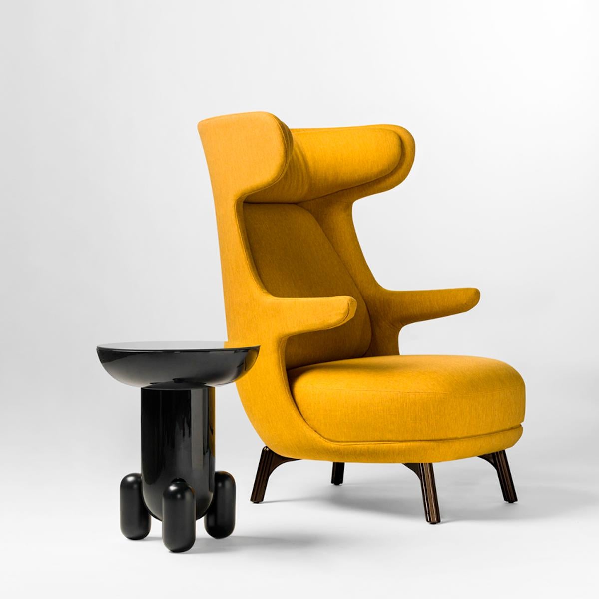 Fauteuil Dino contemporain en tissu jaune monocolore fait par Jaime Hayon en vente 4