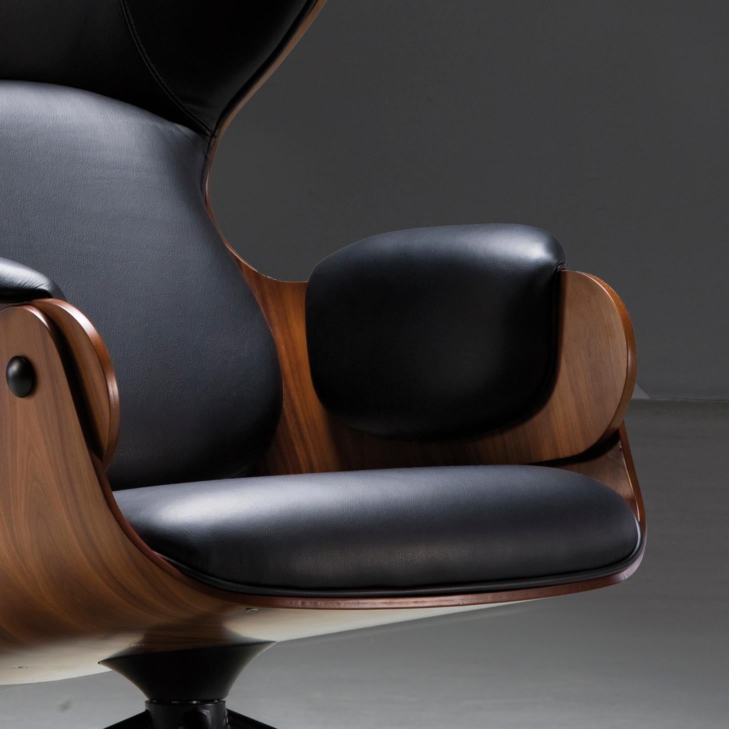 Jaime Hayon, Contemporary, Playwood Walnut Leather Upholstery Lounger Armchair In New Condition In Barcelona, Barcelona