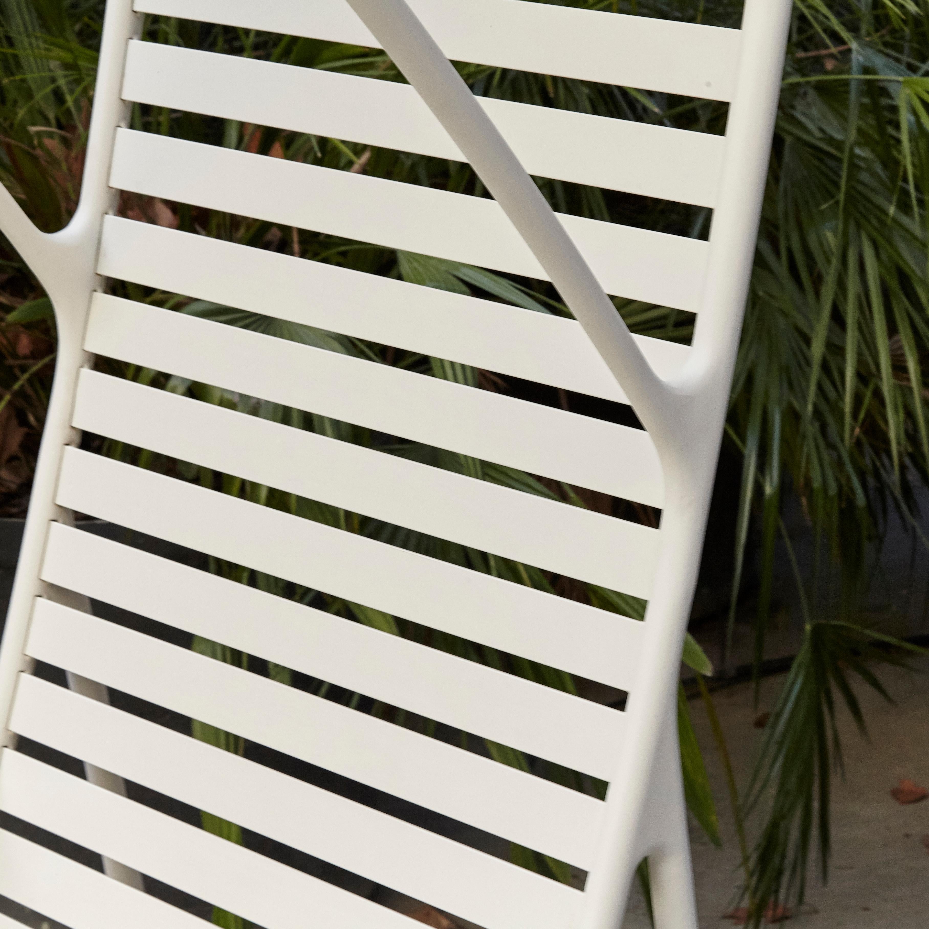 Jaime Hayon Contemporary White Gardenias Outdoor Armchair with Pergola For Sale 3