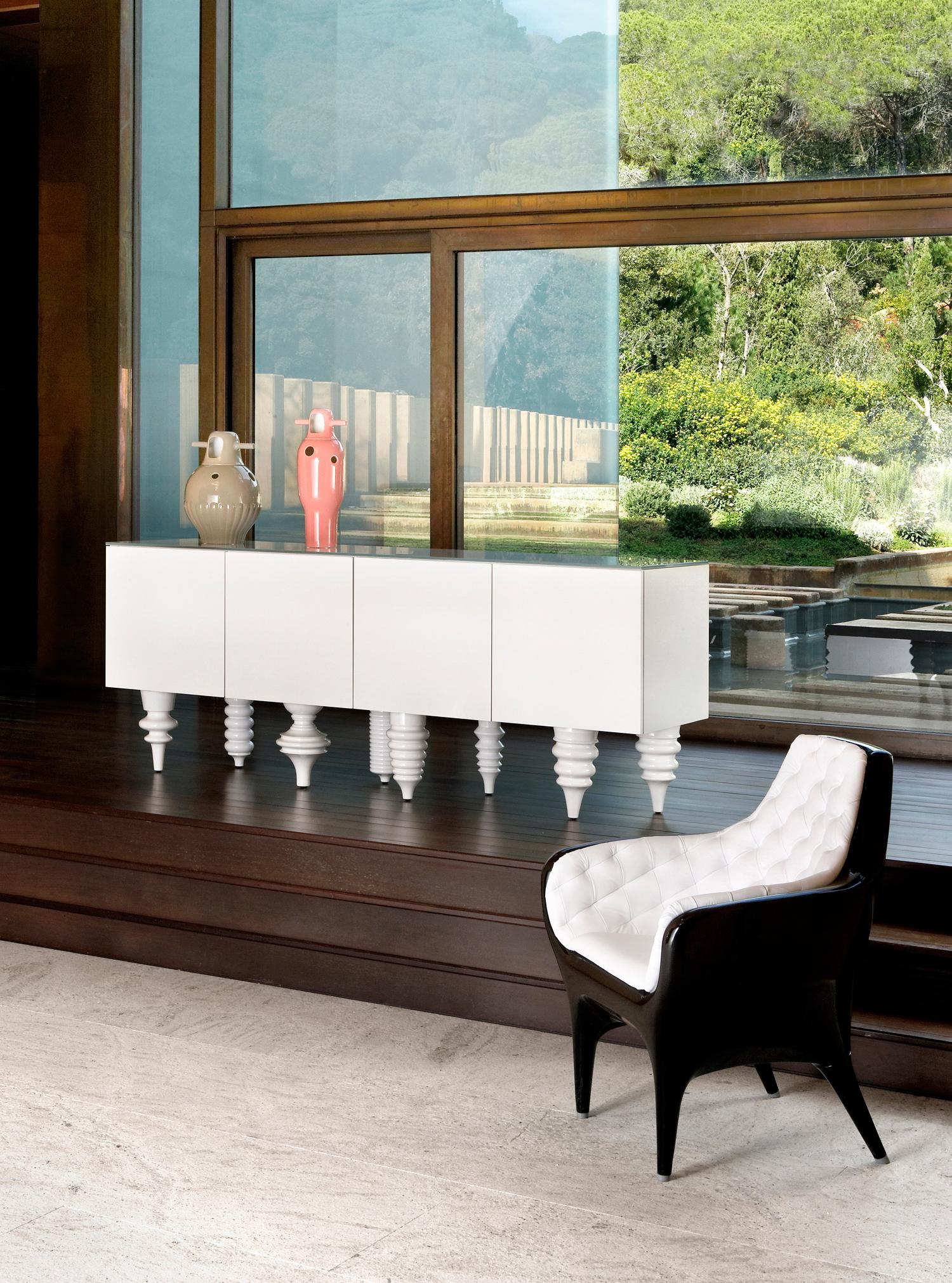 Poltrona blanche contemporaine unique de Jaime Hayon Neuf - En vente à Barcelona, Barcelona