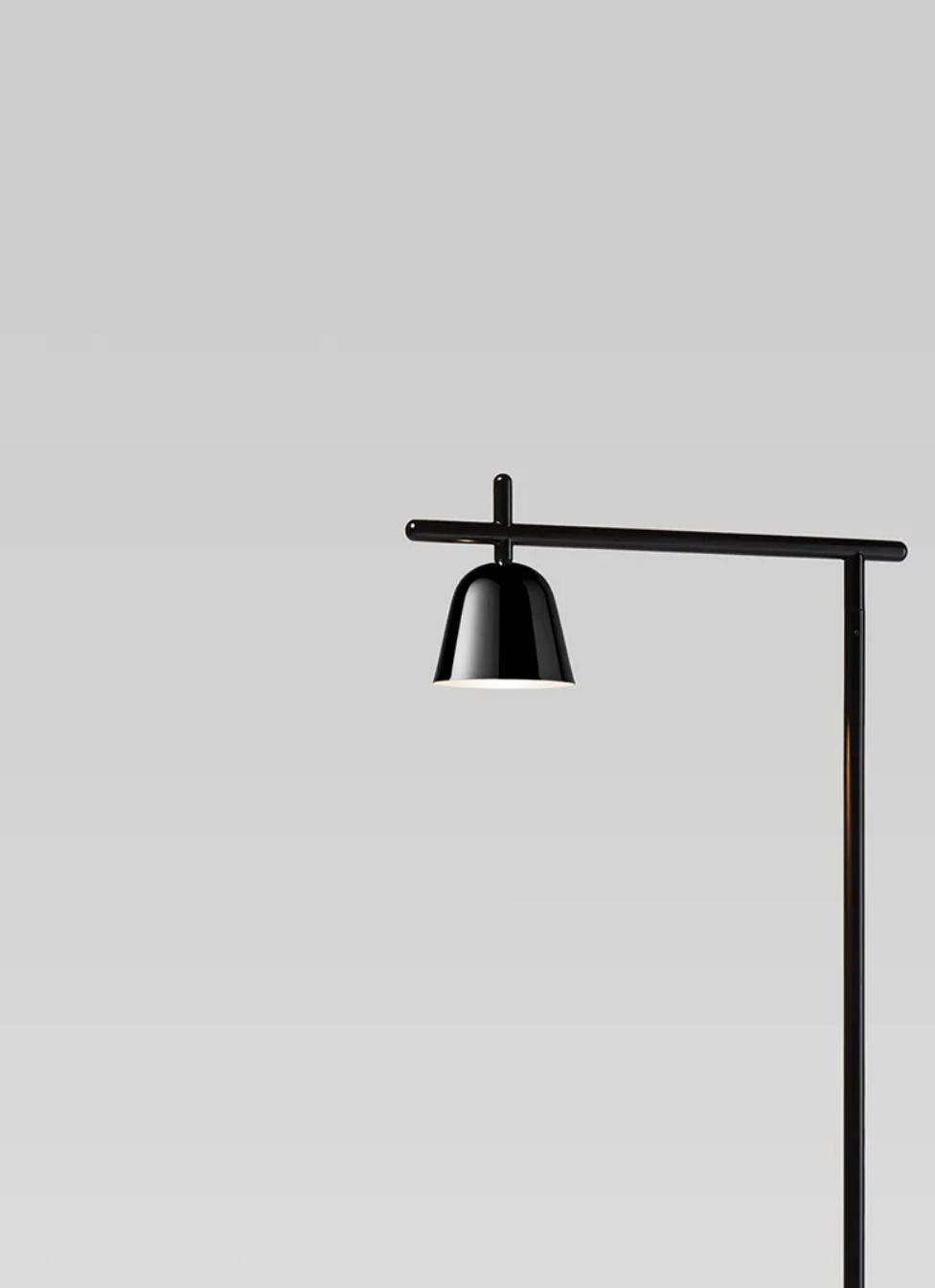 Jaime Hayon Lighto P Floor Black Matte- Lampada a tazza nera cromata per Parachilna in vendita 2