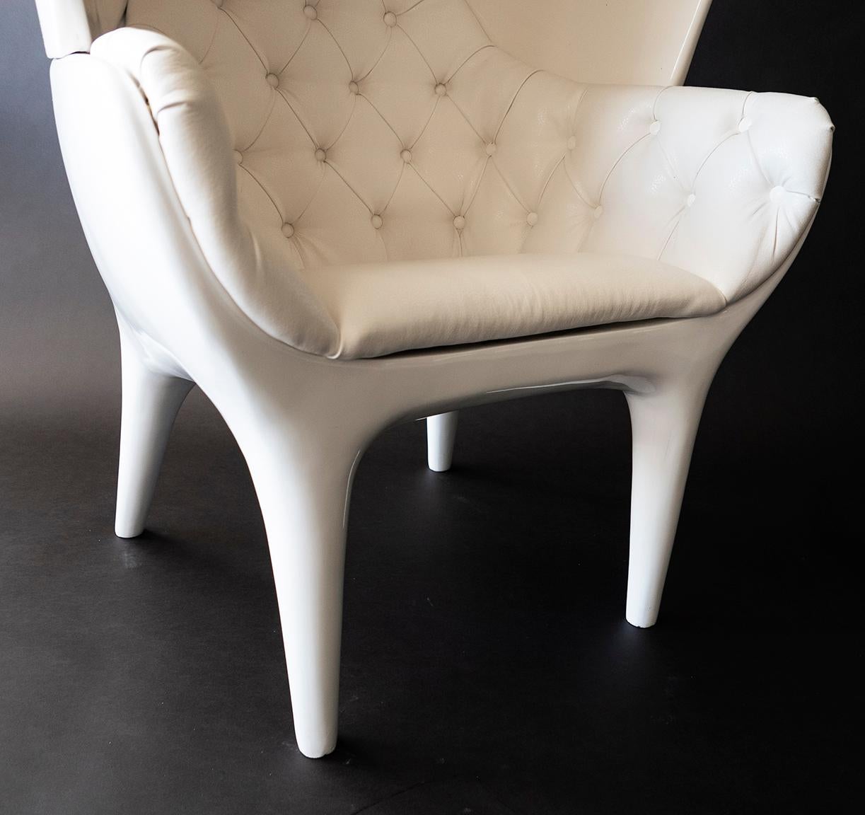 Jaime Hayon Showtime Armchair White Lacquered with Cover In Good Condition For Sale In Hollywood, FL