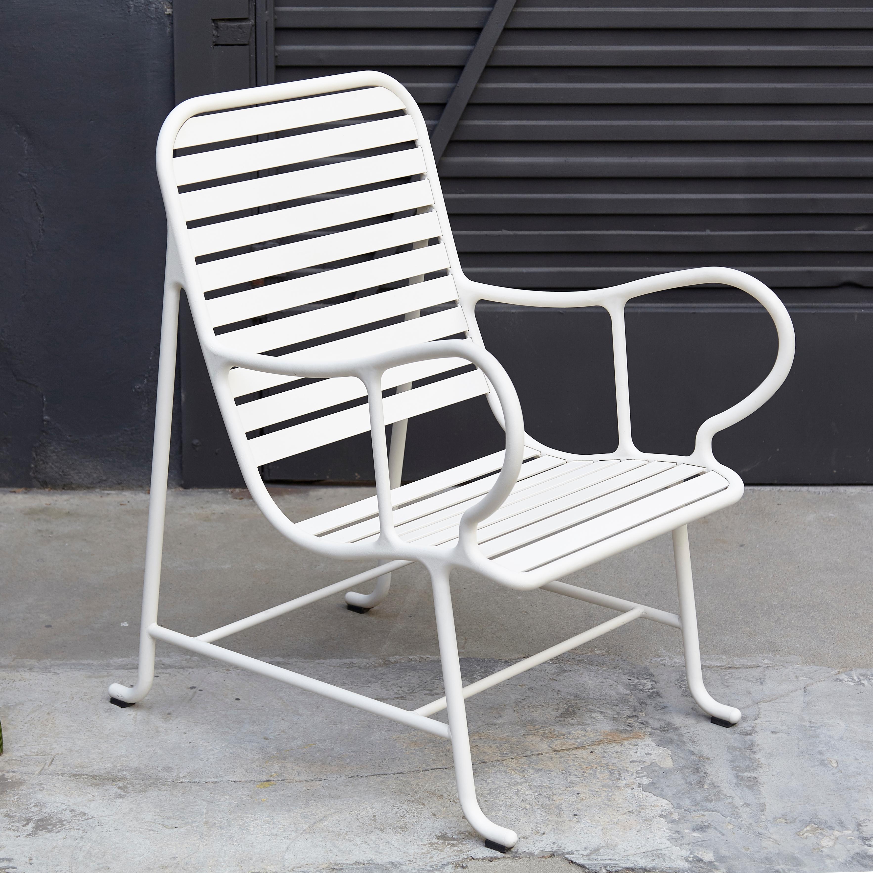 Modern Jaime Hayon White Gardenias Outdoor Armchair for Bd For Sale
