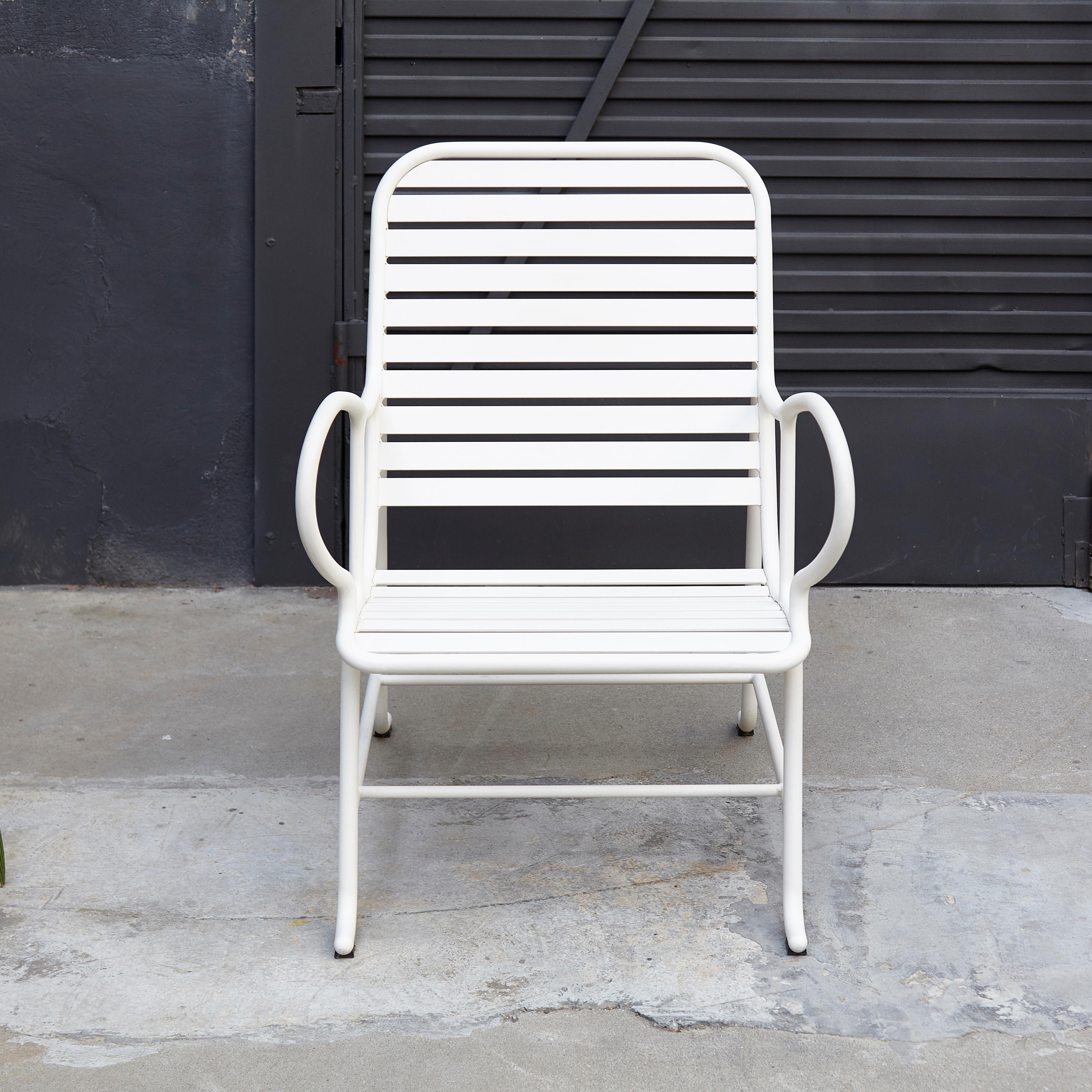 Spanish Jaime Hayon White Gardenias Outdoor Armchair for Bd For Sale
