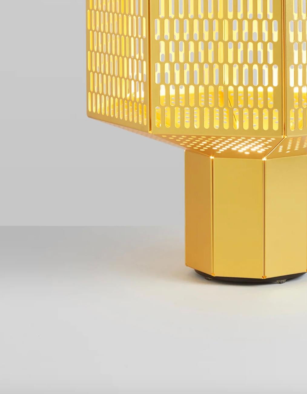 Steel Jaime Hayson Set of Two Ma-Rock M Custom Golden Table Lamp For Parachilna For Sale