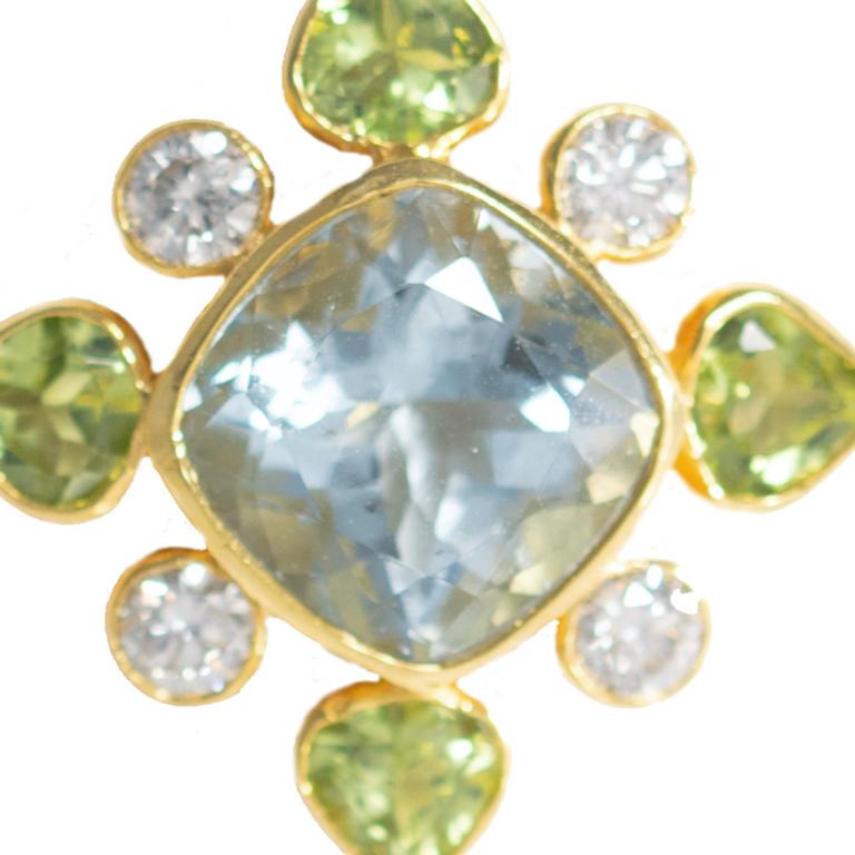 Jaipur Flower Cluster 18ct Yellow Gold Diamond, Aquamarine and Peridot Earrings In New Condition In London, GB