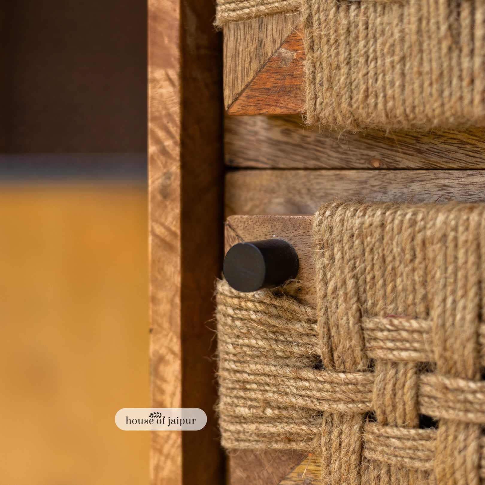 Rustico Cassettone Jaipur in iuta intrecciata a mano di House of Jaipur in vendita