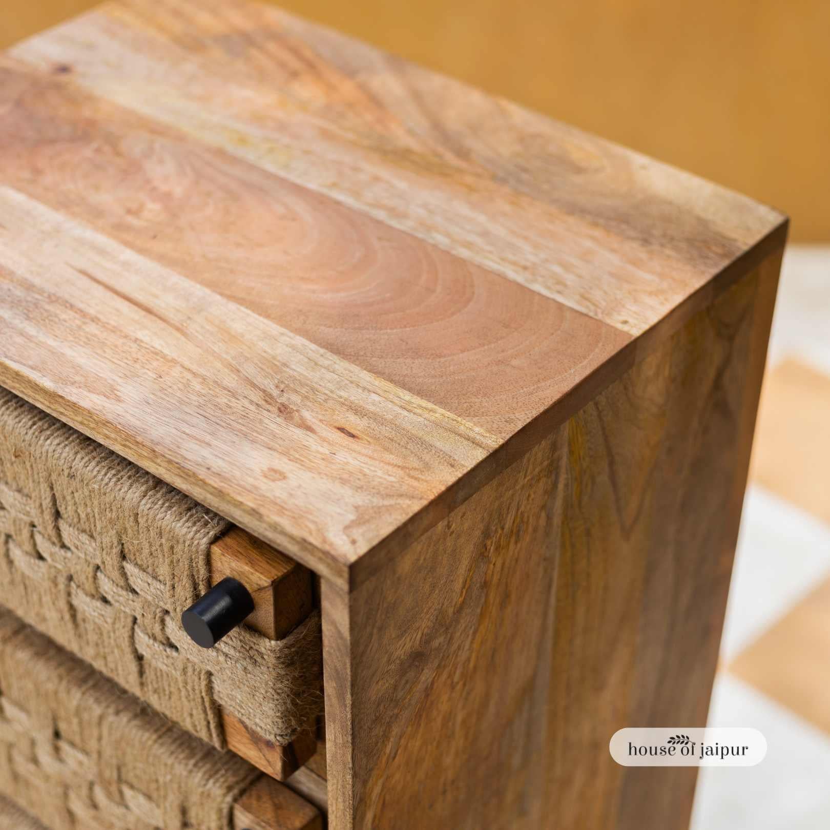 Tessuto a mano Cassettone Jaipur in iuta intrecciata a mano di House of Jaipur in vendita