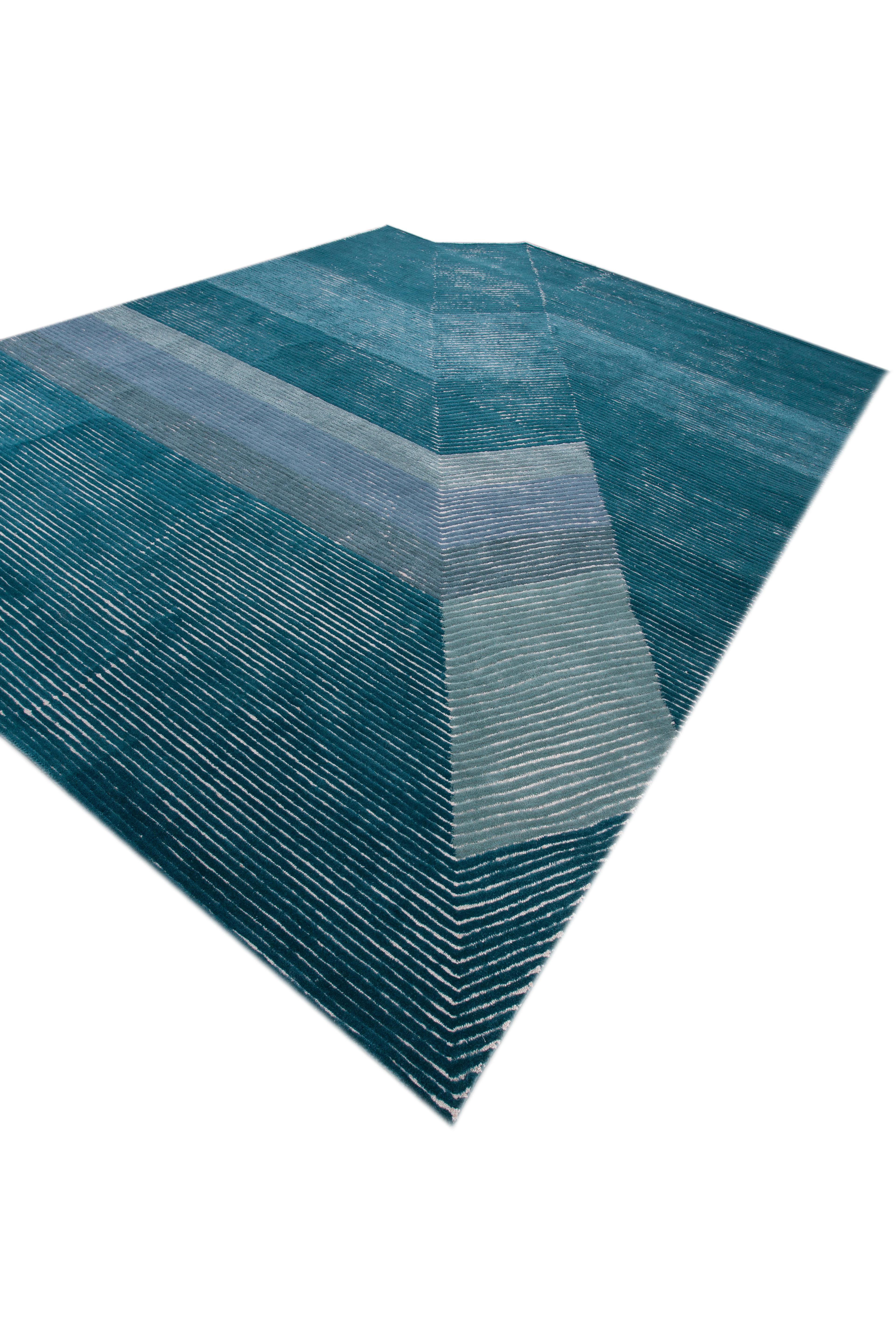 Indiano Tappeto Jaipur Rugs 4x6 Piedi Tappeto trapuntato a mano in lana e viscosa moderno blu in vendita