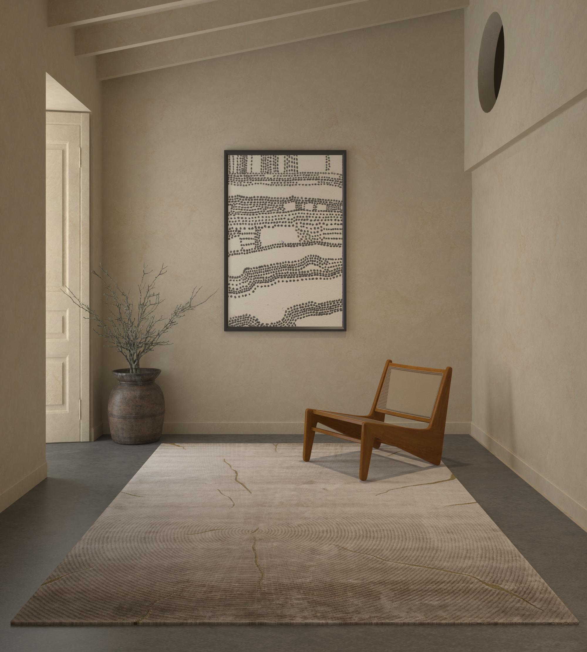 Deléitate con la discreta elegancia de la exclusiva creación de Jaipur Rugs: una obra maestra que trasciende la decoración ordinaria. Esta alfombra anudada a mano, una hermosa ofrenda, despliega nuevas narrativas de sofisticación en una hipnotizante