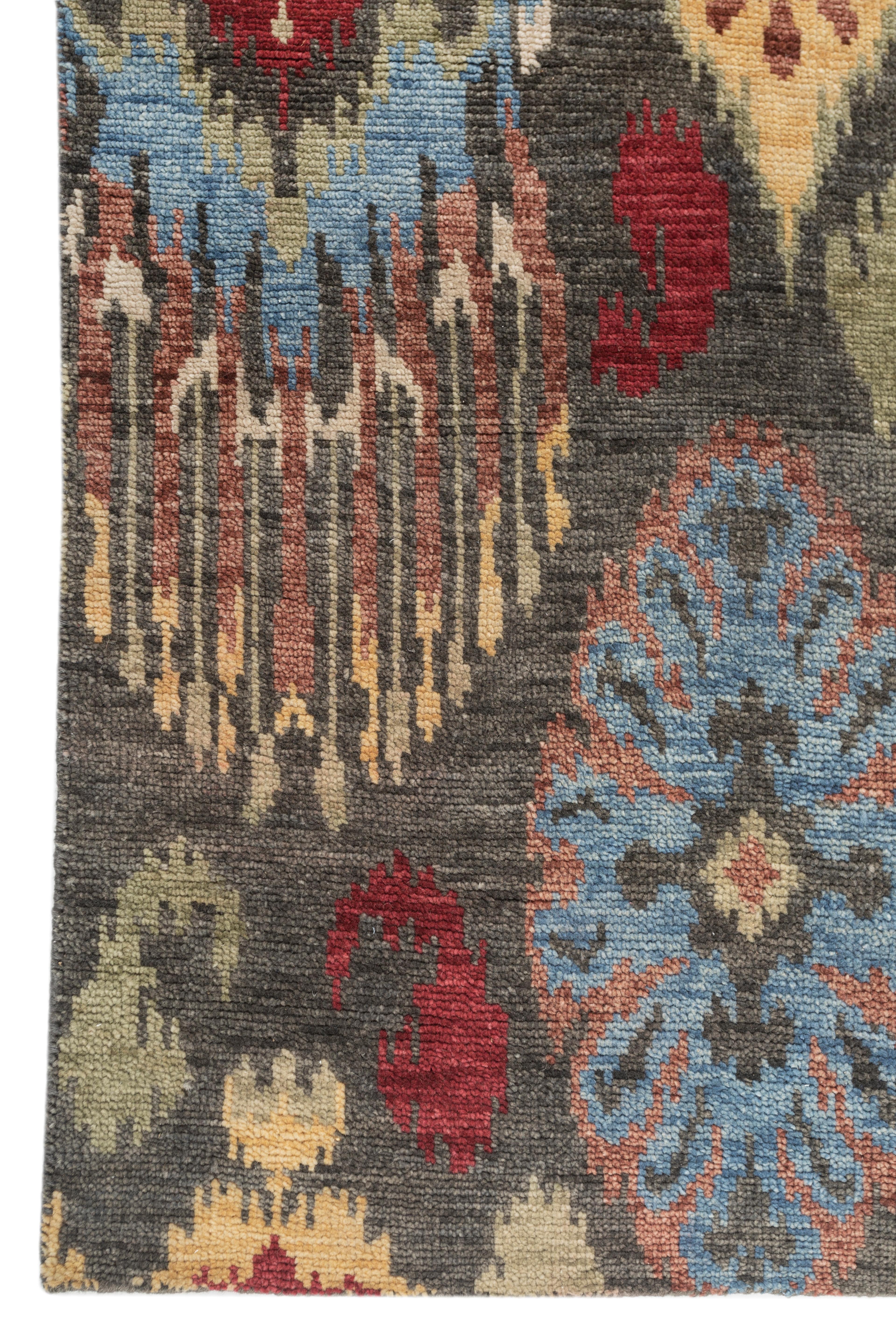 Alfombras Jaipur Con matices de habilidad y tiempo, la Colección Savana es un tapiz de tradición. La elegancia oriental se mezcla con exuberantes sueños tropicales, y la audaz geometría del Art Decó juega con el espíritu de las tradiciones