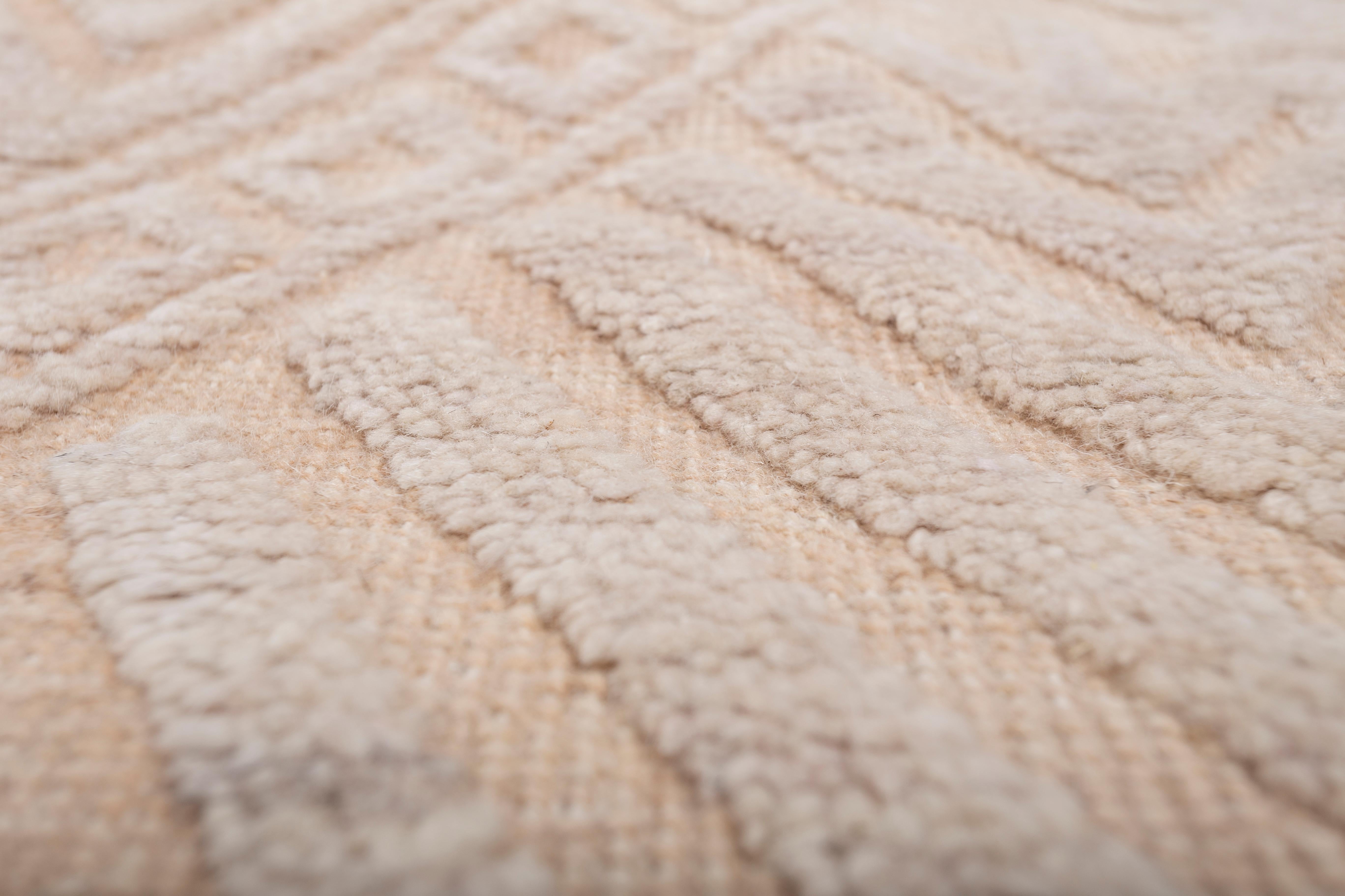 Jaipur Rugs Con la sua palette di colori tono su tono, i tappeti della collezione Azalea risolleveranno immediatamente l'umore di qualsiasi spazio. Questi tappeti in lana e viscosa, annodati a mano, aggiungono calore e comfort ai pavimenti e