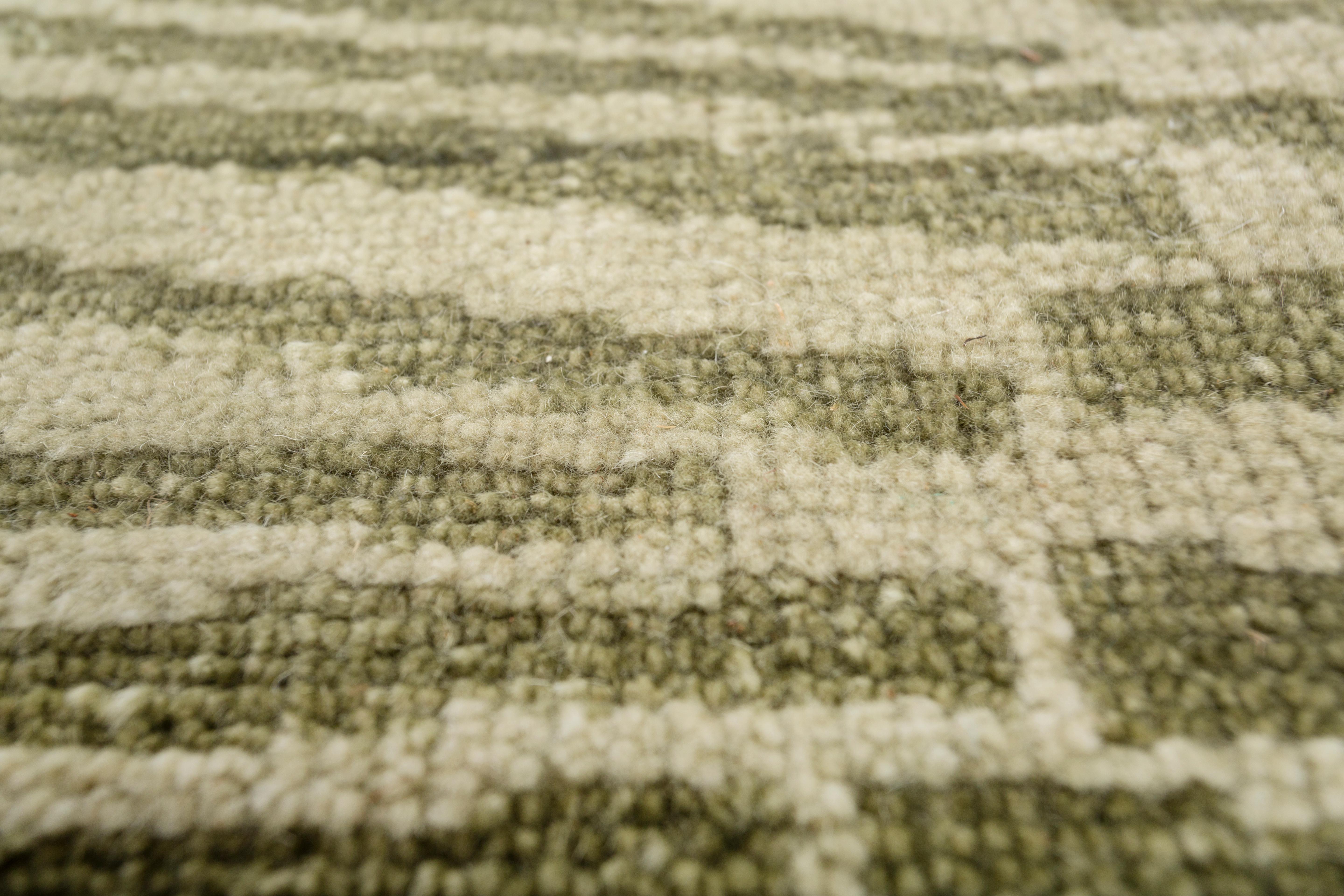 Jaipur Rugs En combinant des inspirations classiques et orientales, les tapis noués à la main de la collection Thyme honorent l'art, l'héritage et le savoir-faire tout en réunissant le passé et le présent. Avec des teintes terreuses comme le beige,