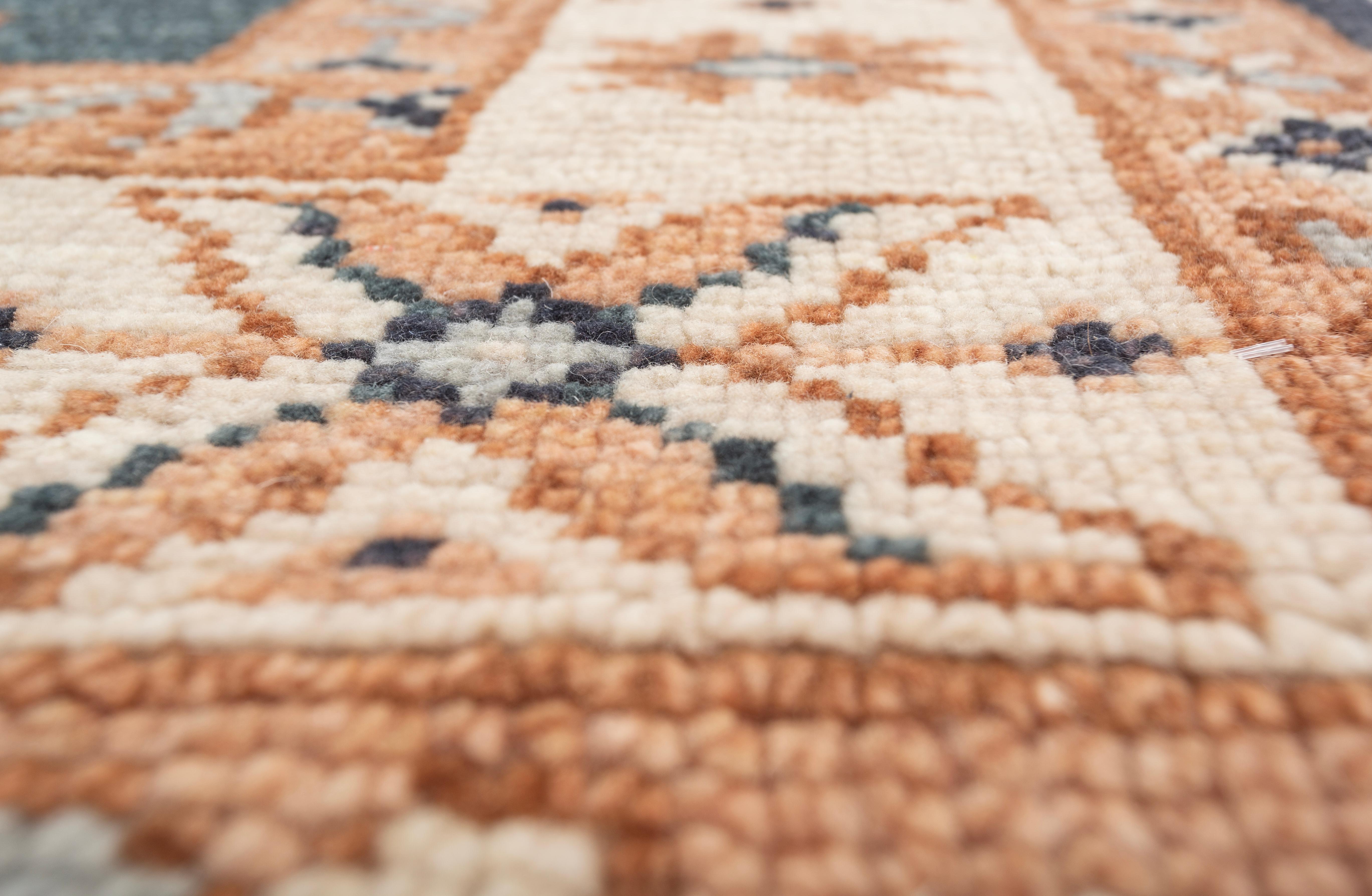 Jaipur Rugs En combinant des inspirations classiques et orientales, les tapis noués à la main de la collection Thyme honorent l'art, l'héritage et le savoir-faire tout en réunissant le passé et le présent. Avec des teintes terreuses comme le beige,