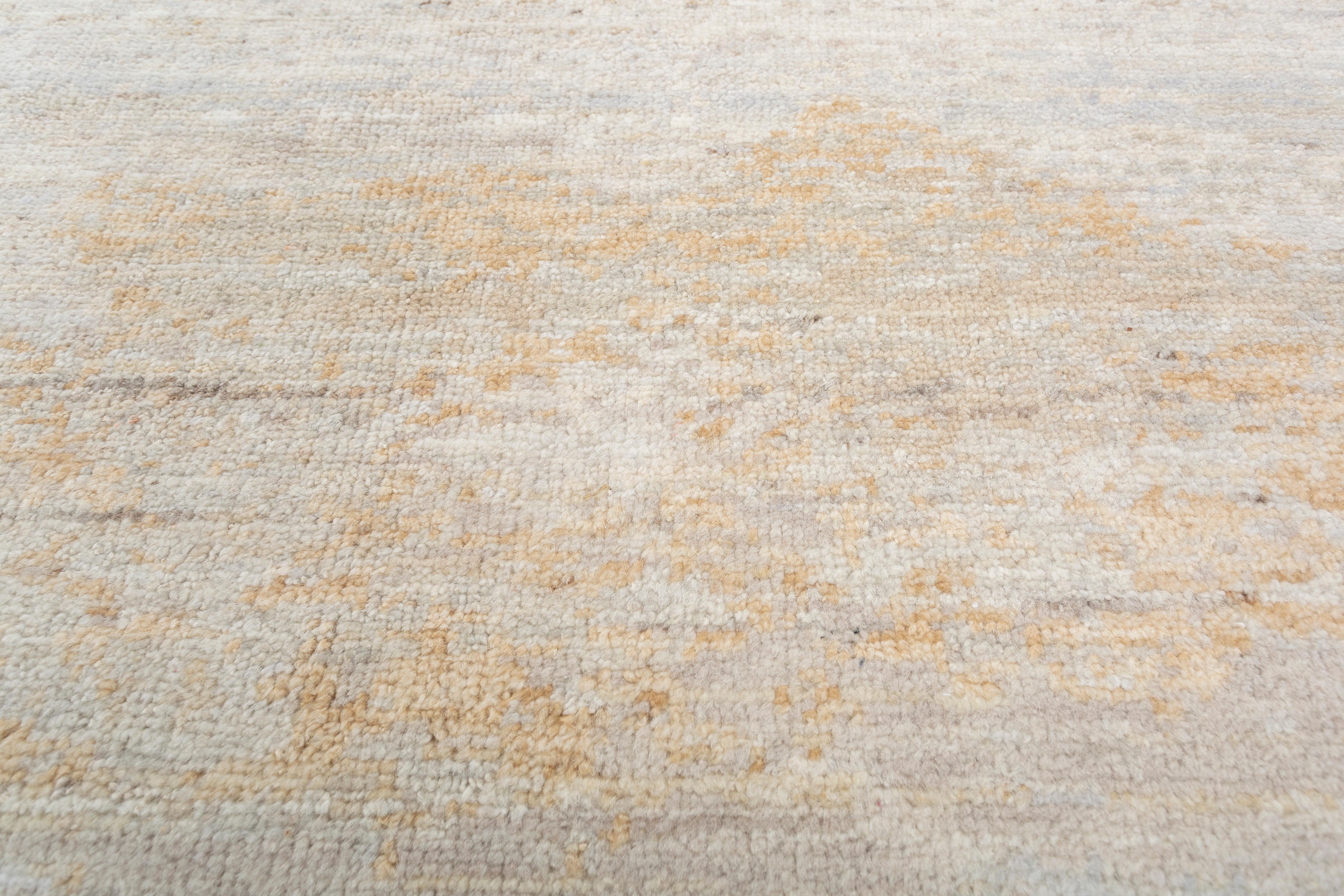 Jaipur Rugs Le déclin progressif des civilisations vers le désordre : les motifs de cette collection semblent créer ce sentiment de désordre et pourtant il y a un sentiment presque hypnotique de calme et de paix dans chacun d'entre eux. C'est de