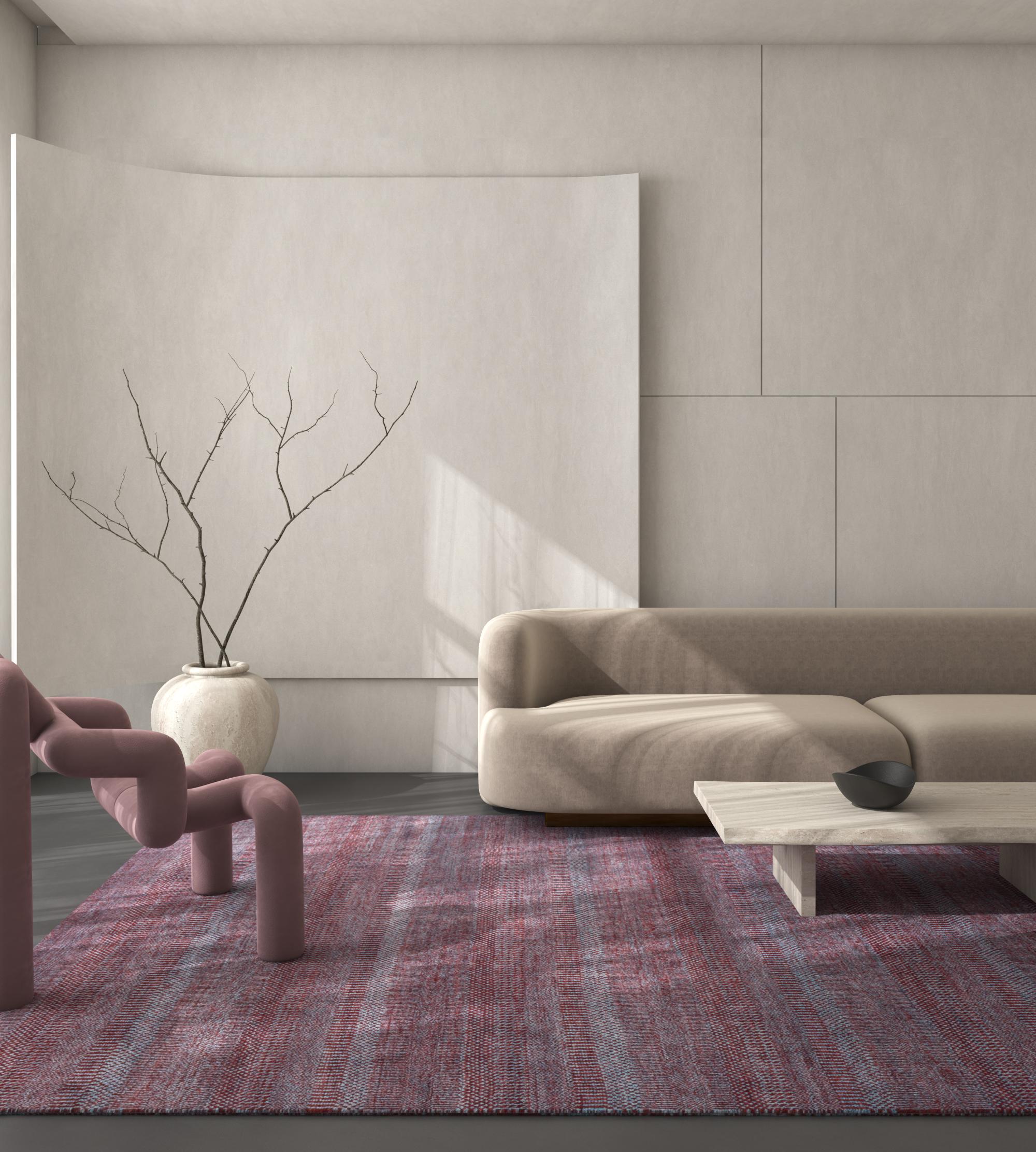 Jaipur Rugs I disegni di transizione della collezione Kairos conquisteranno gli occhi con gli immensi dettagli tessuti nei morbidi filati. Il viaggio della collezione inizia dall'intrigante punto dell'alba e viaggia attraverso la cadenza temporale