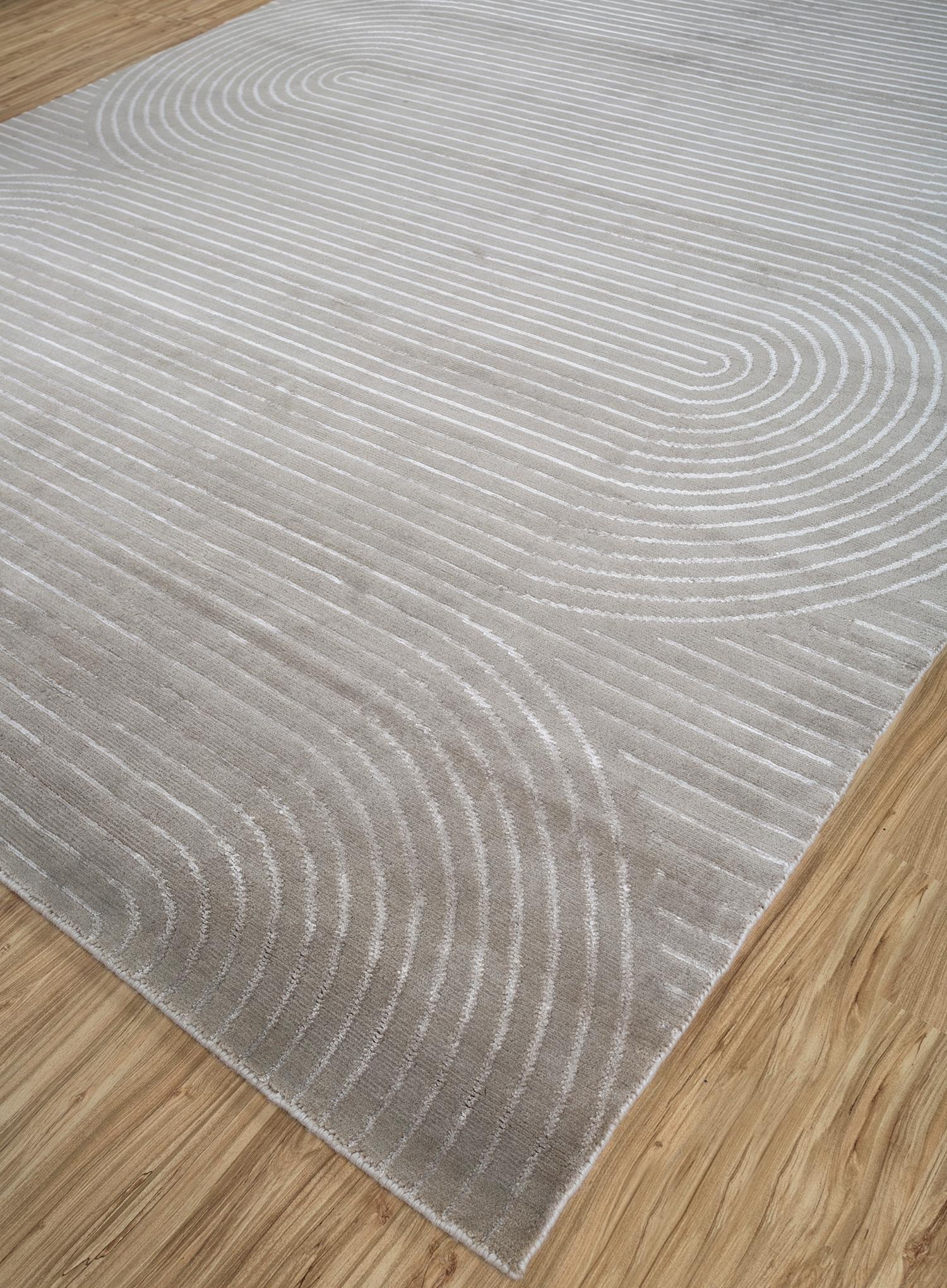 Hand-Knotted Jaipur Rugs Dark Ivory & White 240X300 cm Hand Knotted Carpet For Sale