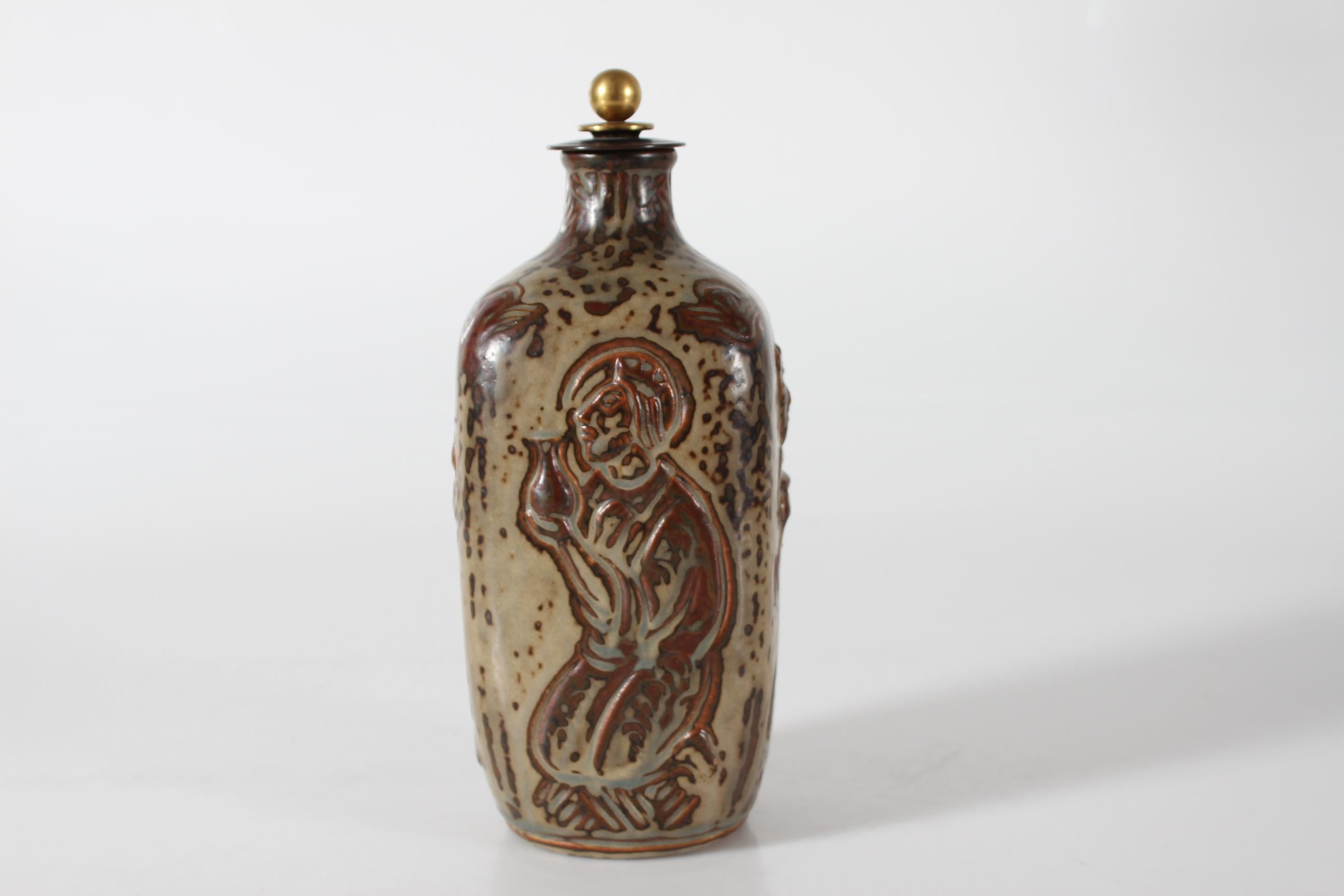 Smaltato Jais Nielsen per Royal Copenhagen Vaso o bottiglia quadrata con coperchio in bronzo, 1957 in vendita