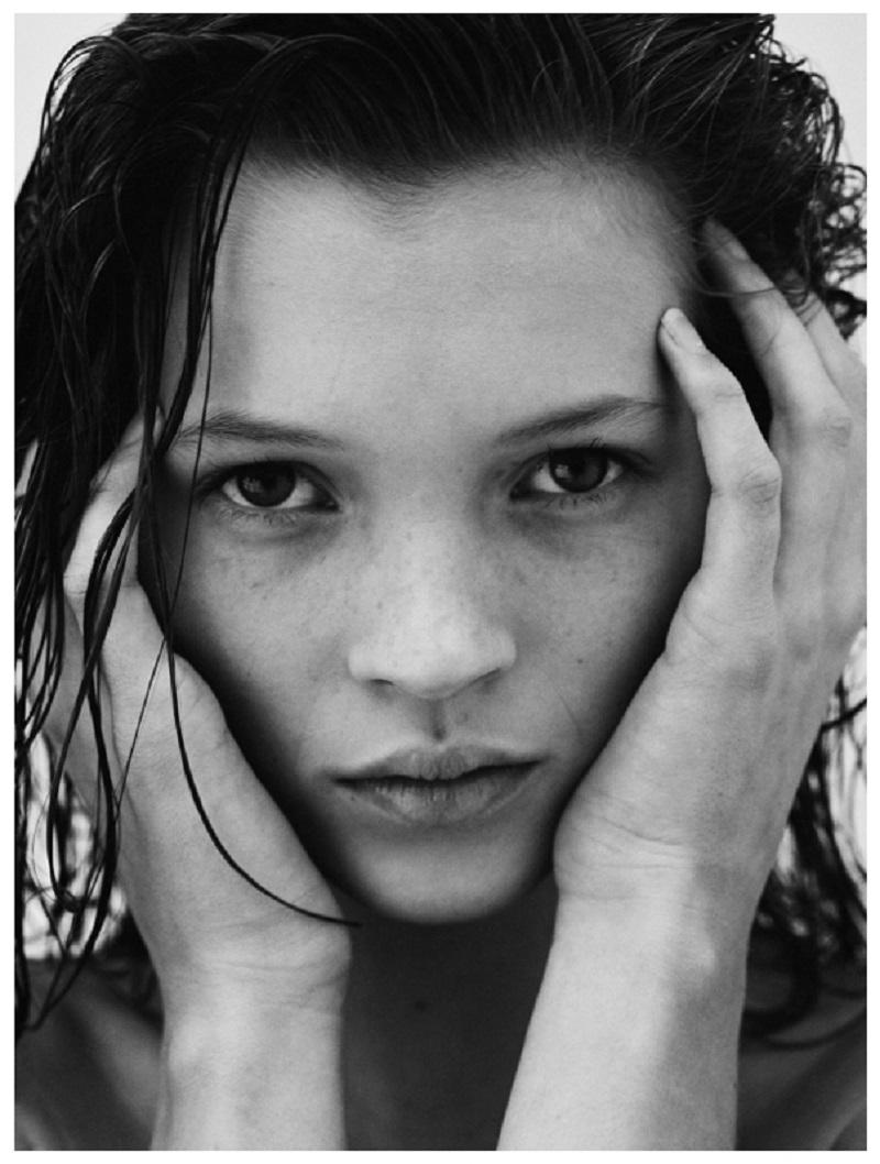Jake Chessum 'Kate Moss Close Up London 1990' Stampa limitata con timbro dell'azienda