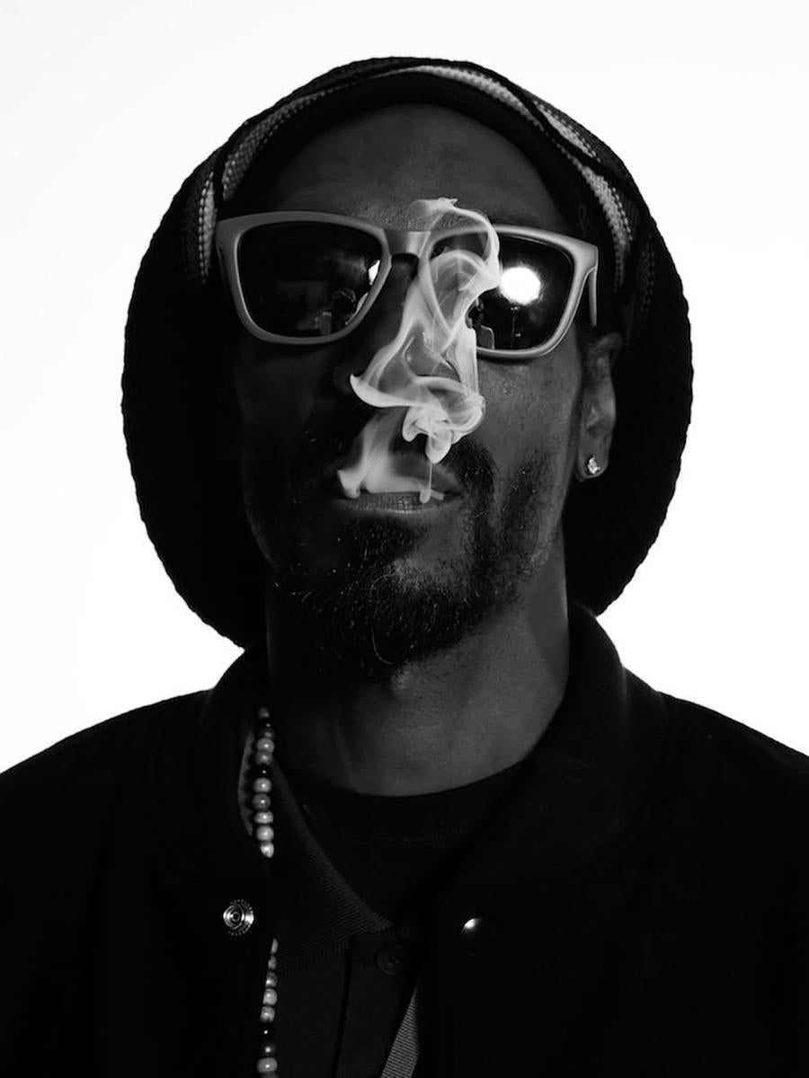 Jake Chessum Black and White Photograph - Snoop Dogg, Los Angeles, CA