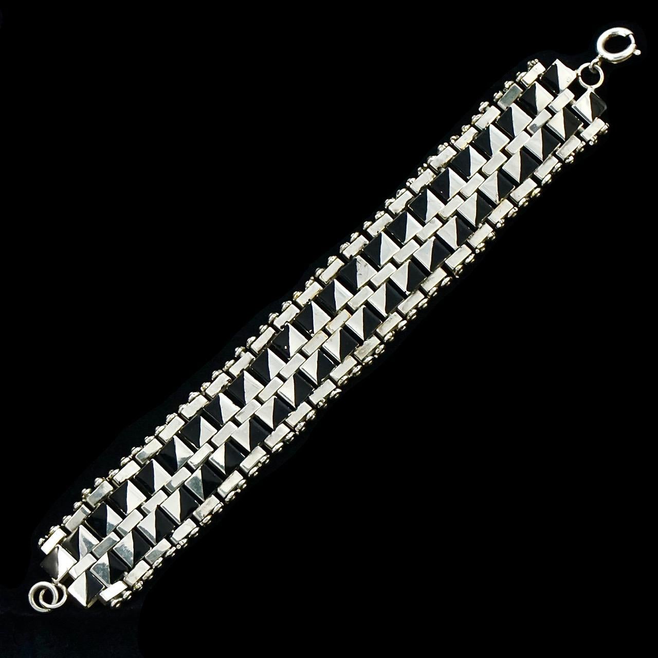 Women's or Men's Jakob Bengel Art Deco Chrome Plated and Black Enamel Bracelet circa 1930s