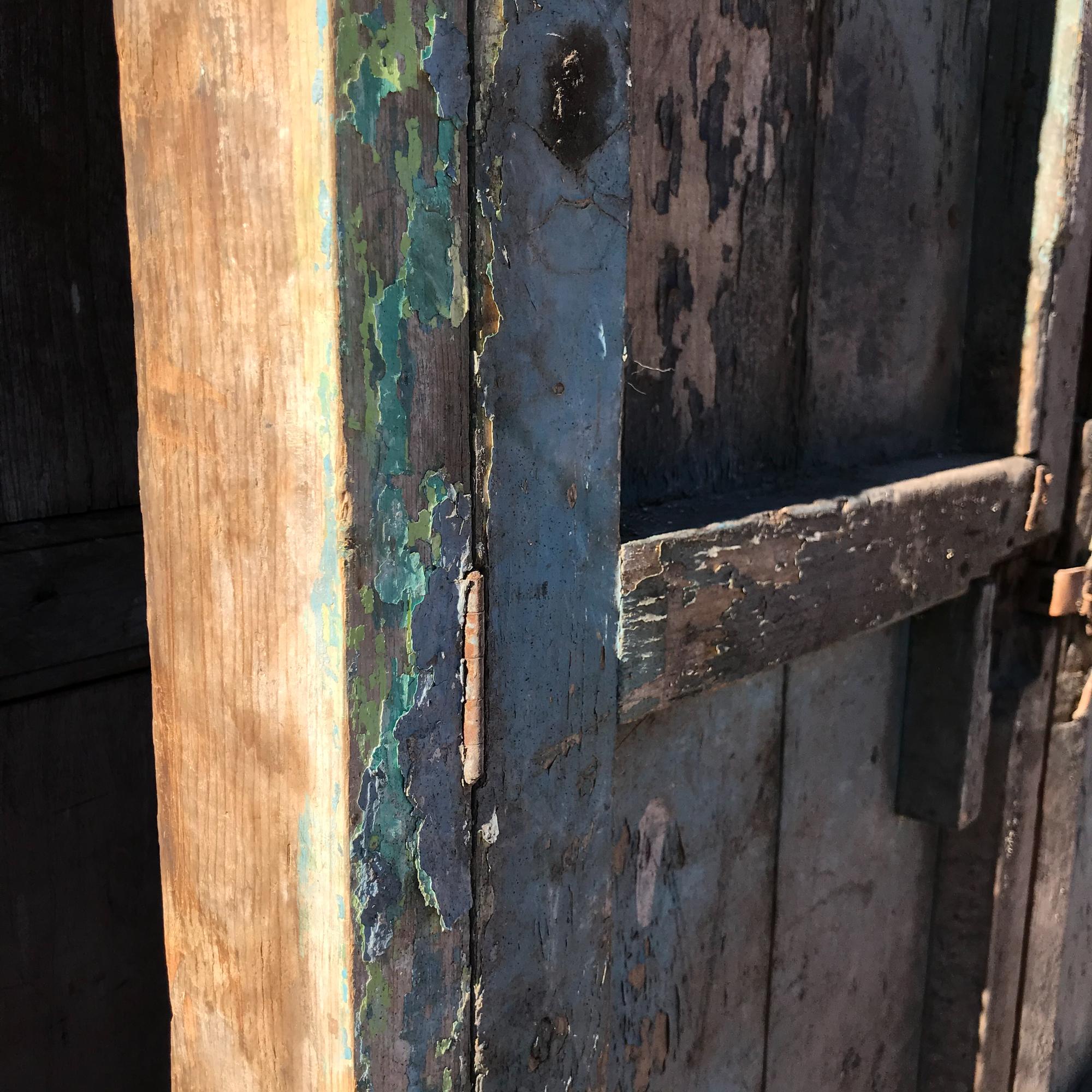 Rustikale Scheunentüren aus Mesquite-Holz Jalisco Mexiko, Hacienda, 1920er Jahre  im Angebot 3