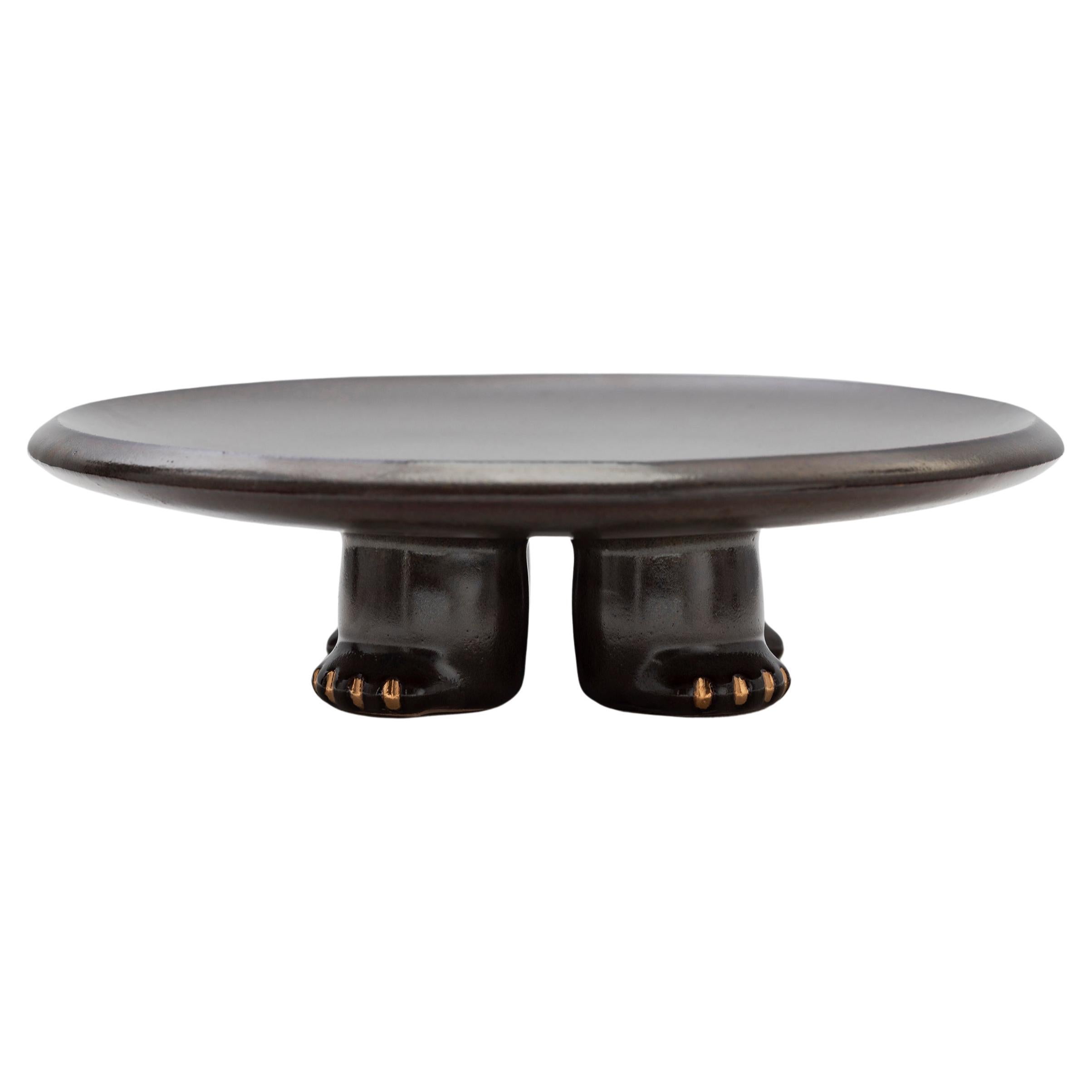 Plat décoratif JAMA à glaçure vert foncé avec détails de lustre doré en vente