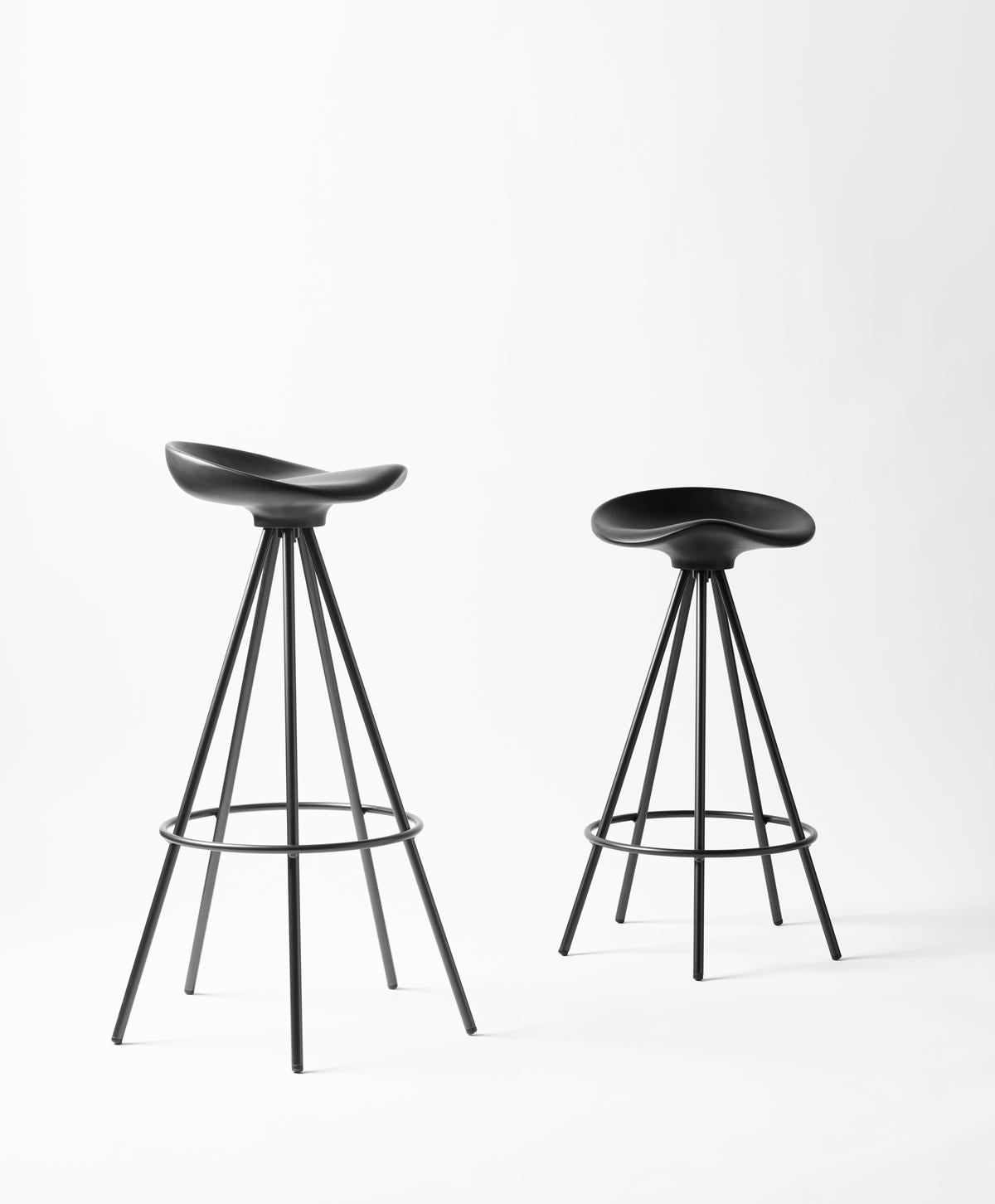 Modern Jamaica stool by Pepe Cortes painted black kitchen couter top with swivel seat  For Sale
