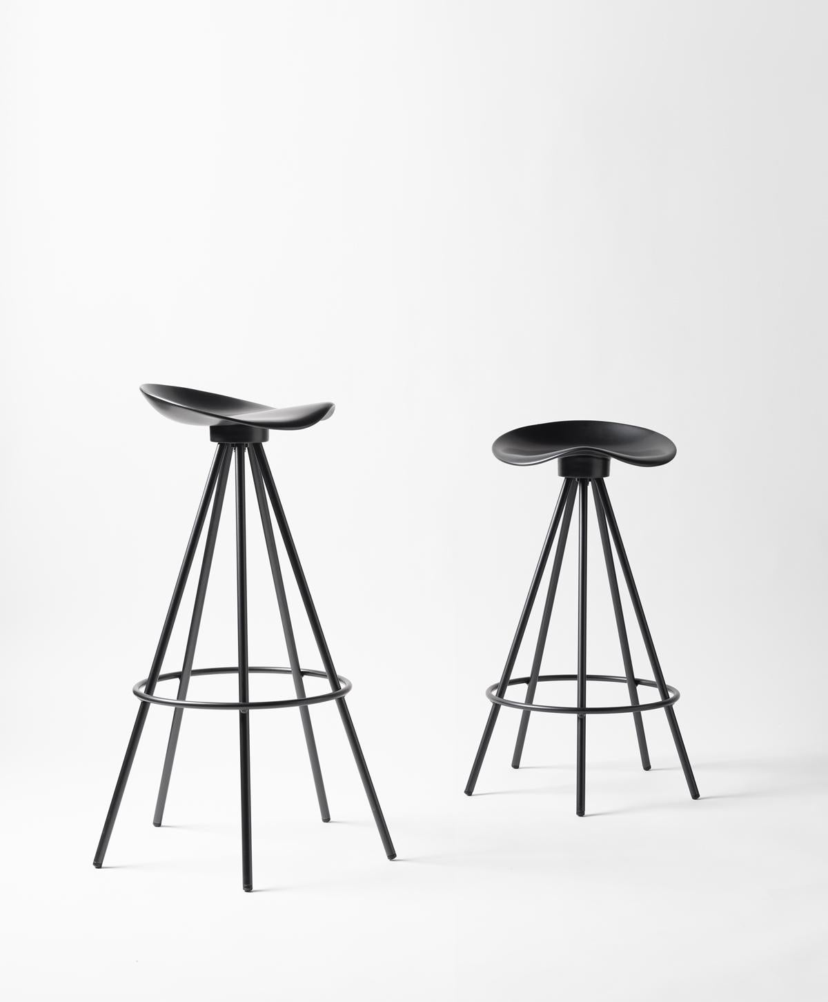 The Jamaica Stool is Spanish classic, and one of the best designed stools in history. Designed in 1991 by interior designer Pepe Cortes, the stool remains as modern as ever. Its materials and durabiluty make the chair idea for a variety of settings.