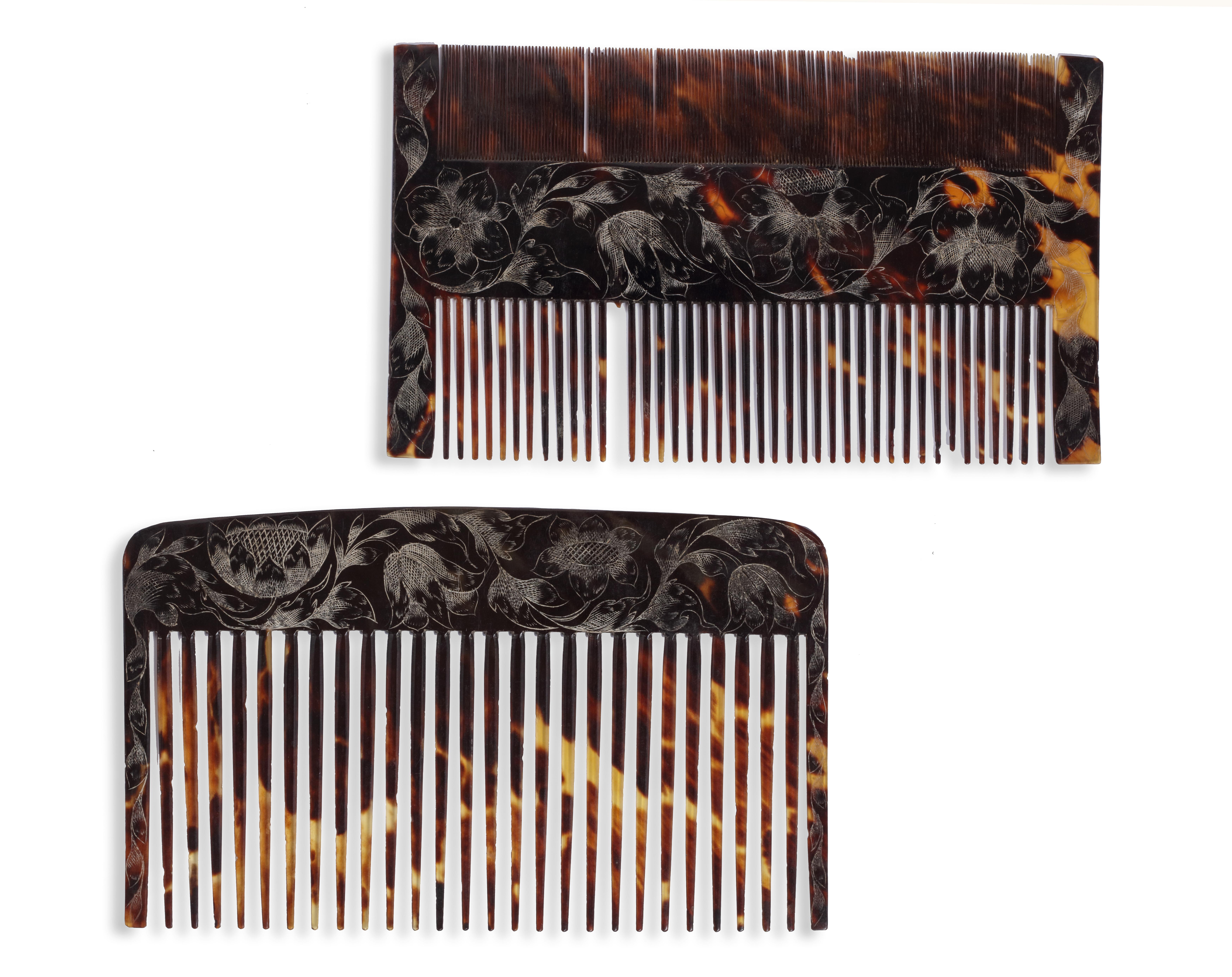 18th Century and Earlier Jamaican Colonial Engraved Tortoiseshell Comb-Case with Two Combs, Dated 1670