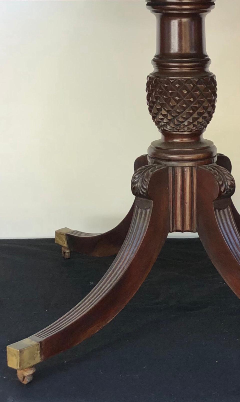 Mahogany Jamaican Regency Pineapple Pedestal Center Table, 19th Century