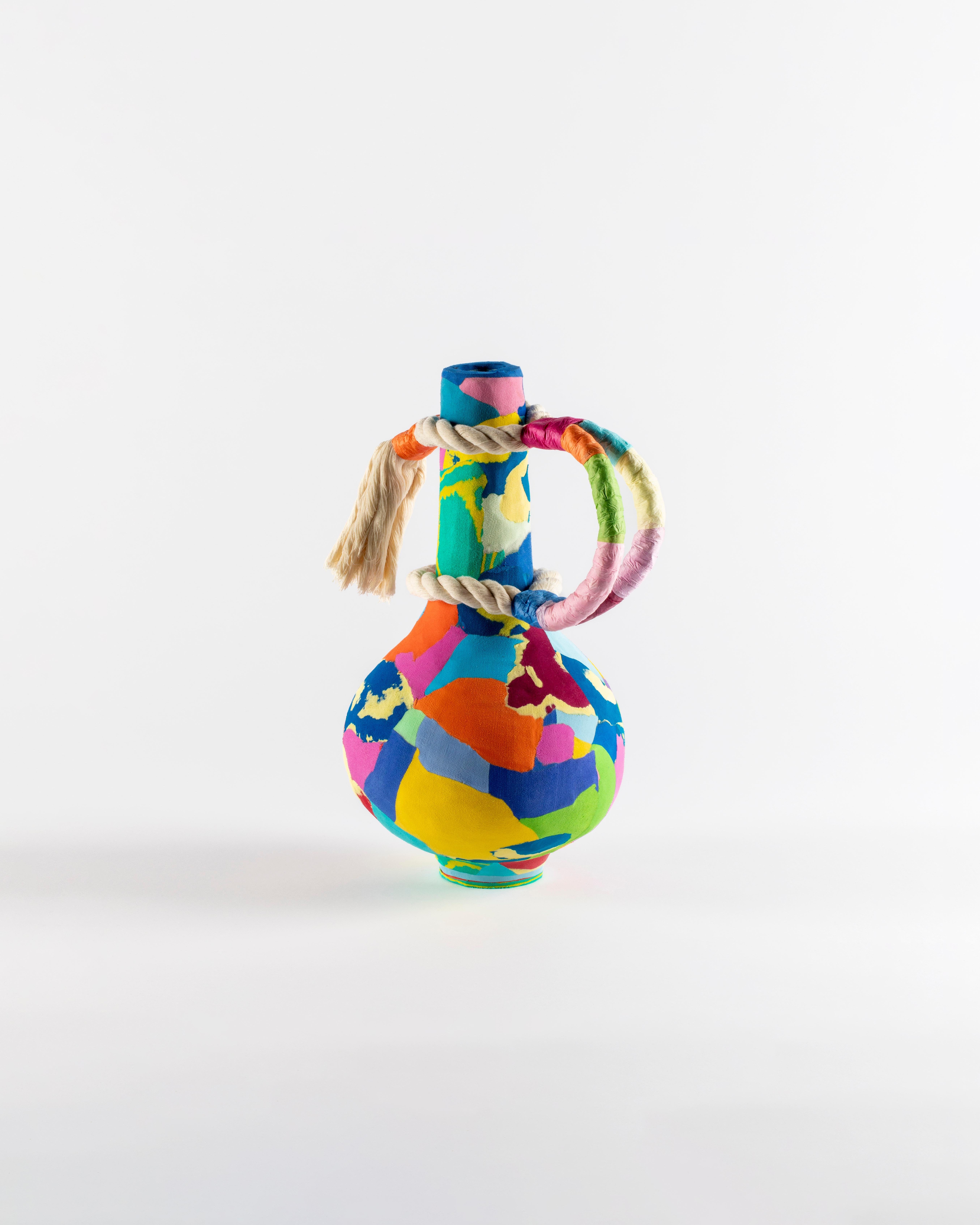 Jambo-Set aus drei handwerklichen Vasen aus buntem, wiederverwertetem Gummi im Angebot 4