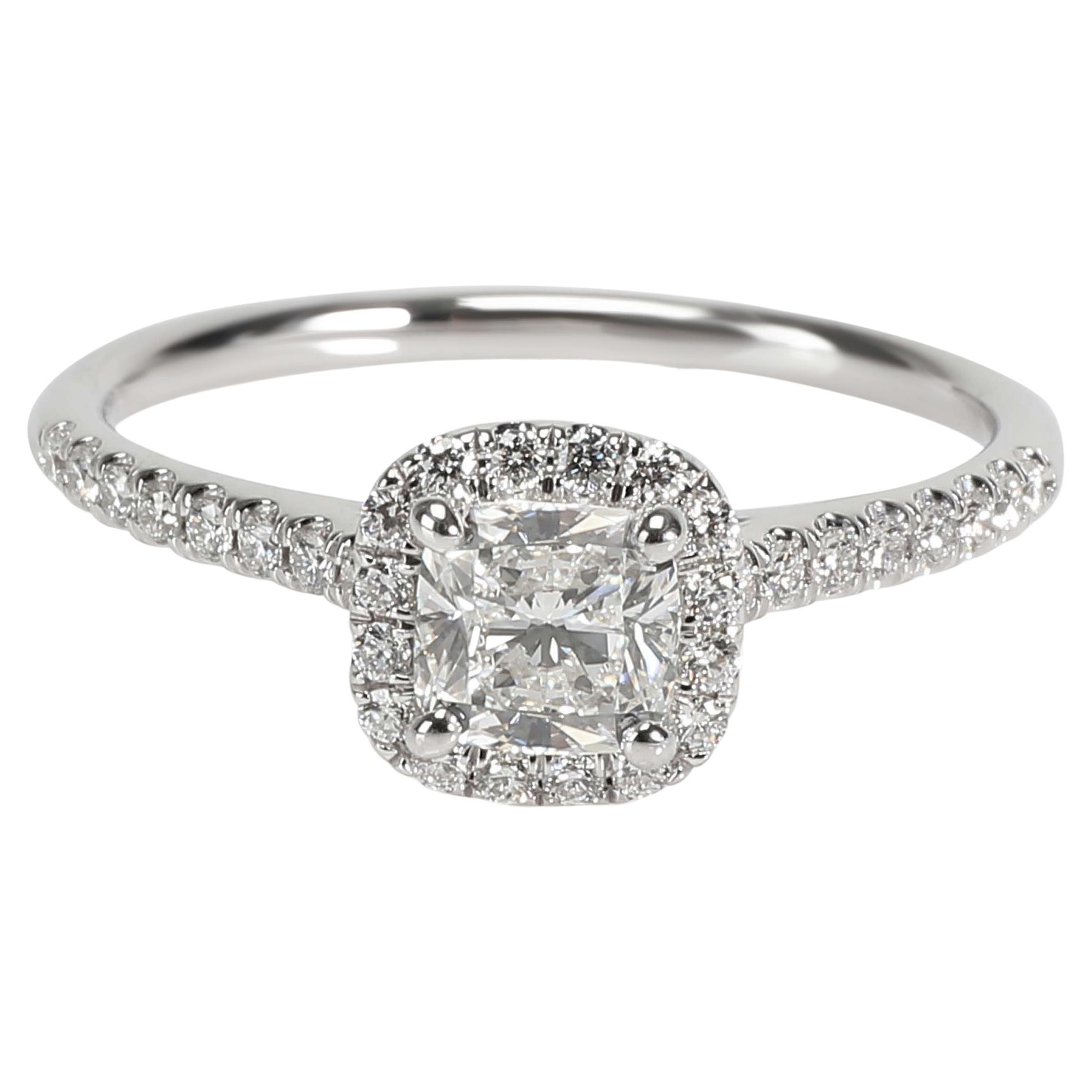 Neil Lane Cushion Halo Diamond Engagement Ring In 14k White Gold 1 13 Ctw For Sale At 1stdibs