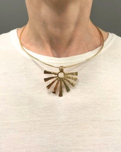 James Avery 14k Gold Collar Necklace Hammered Gold Sun Pendant