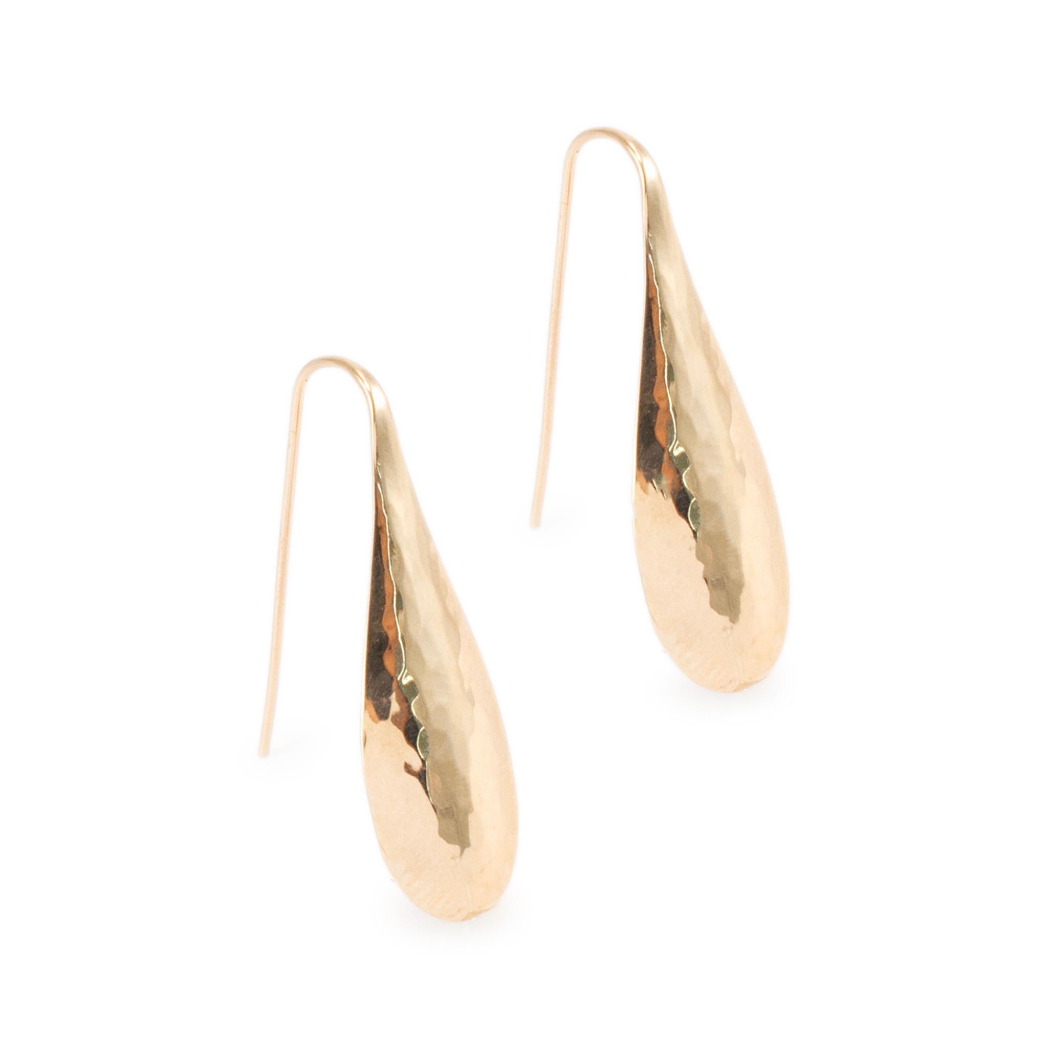 James Avery 14K Yellow Gold Domed Teardrop Earrings In Excellent Condition In Houston, TX