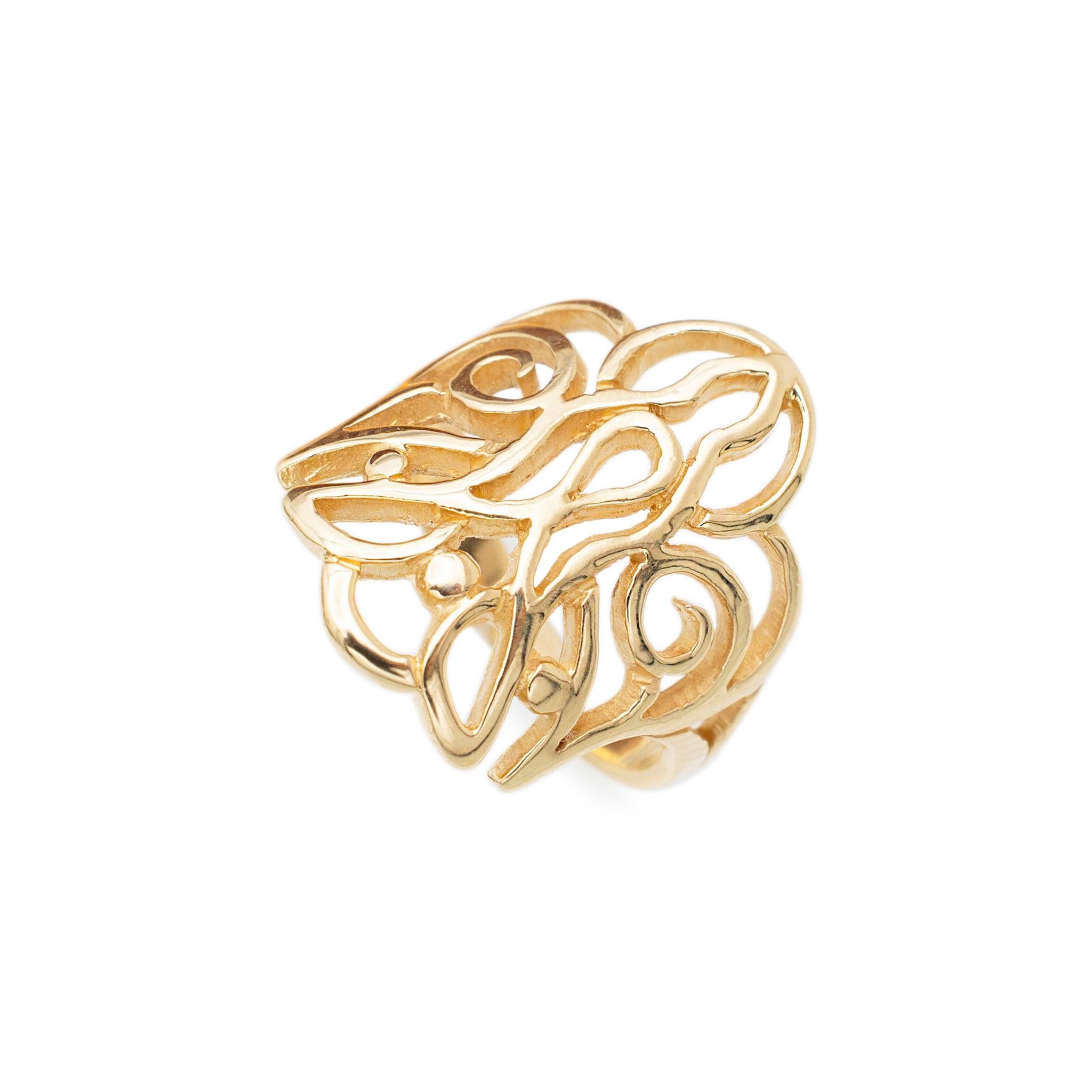 Brand: James Avery

Gender: Unisex

Metal Type: 14K Yellow Gold

Ring Size: 5 

Width: 19.50 mm tapering to 2.80 mm

Total weight: 4.30 grams

14K Yellow Gold cocktail ring with a half round shank. The metal was tested and determined to be 14K