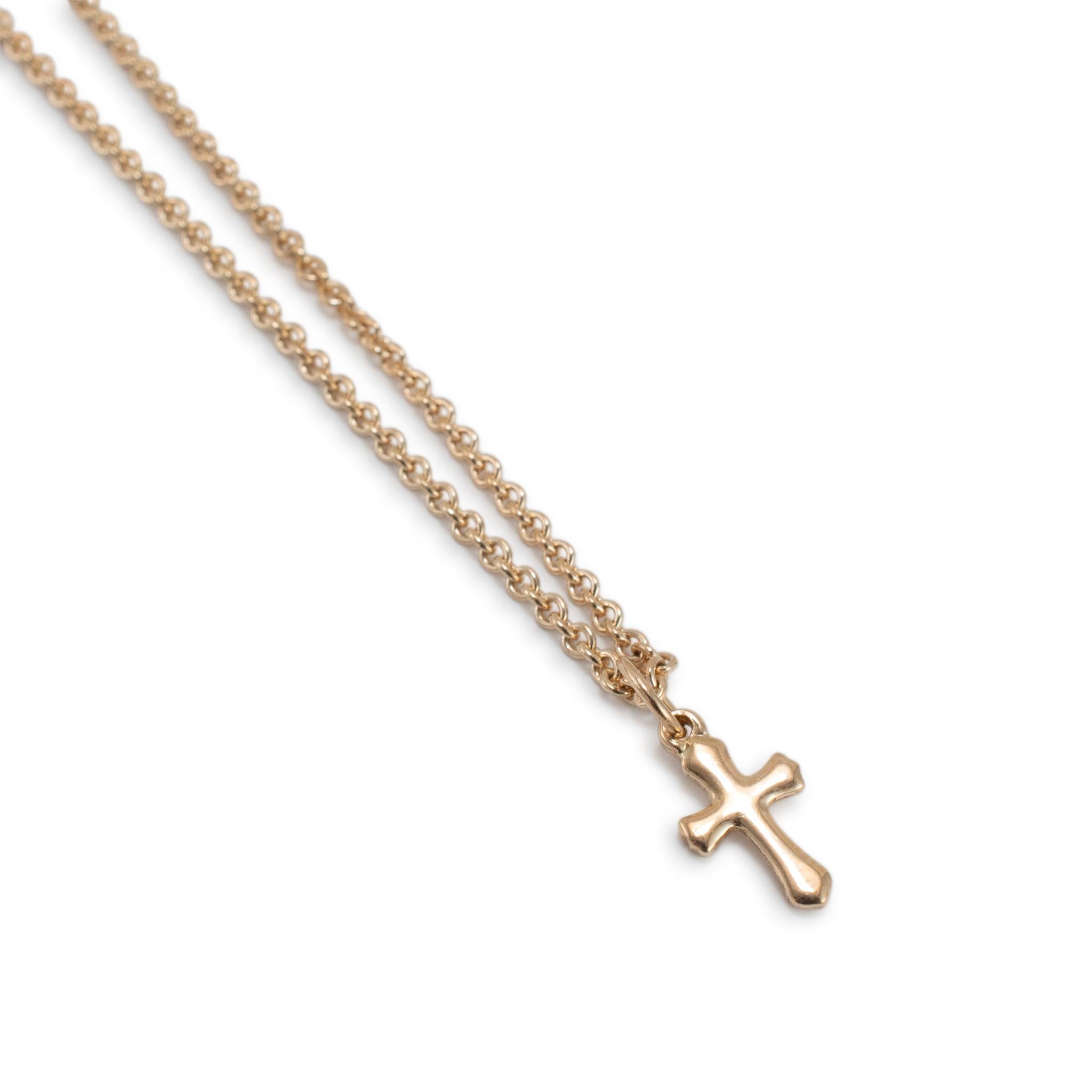 Marque : James Avery

Genre : Mesdames

Type de métal : Or jaune 14K

Longueur de la chaîne : 16.00 pouces

Longueur du pendentif : 0.75 pouces

Largeur de la chaîne : 2,00 mm

Poids de la chaîne : 5,06 grammes

Poids du pendentif : 0,70